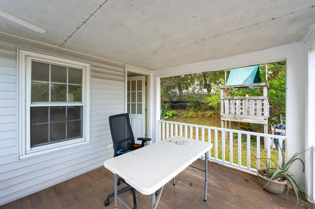 Photo of 11 Fairmount Street, Nashua, NH 03064 (MLS # 5063835)