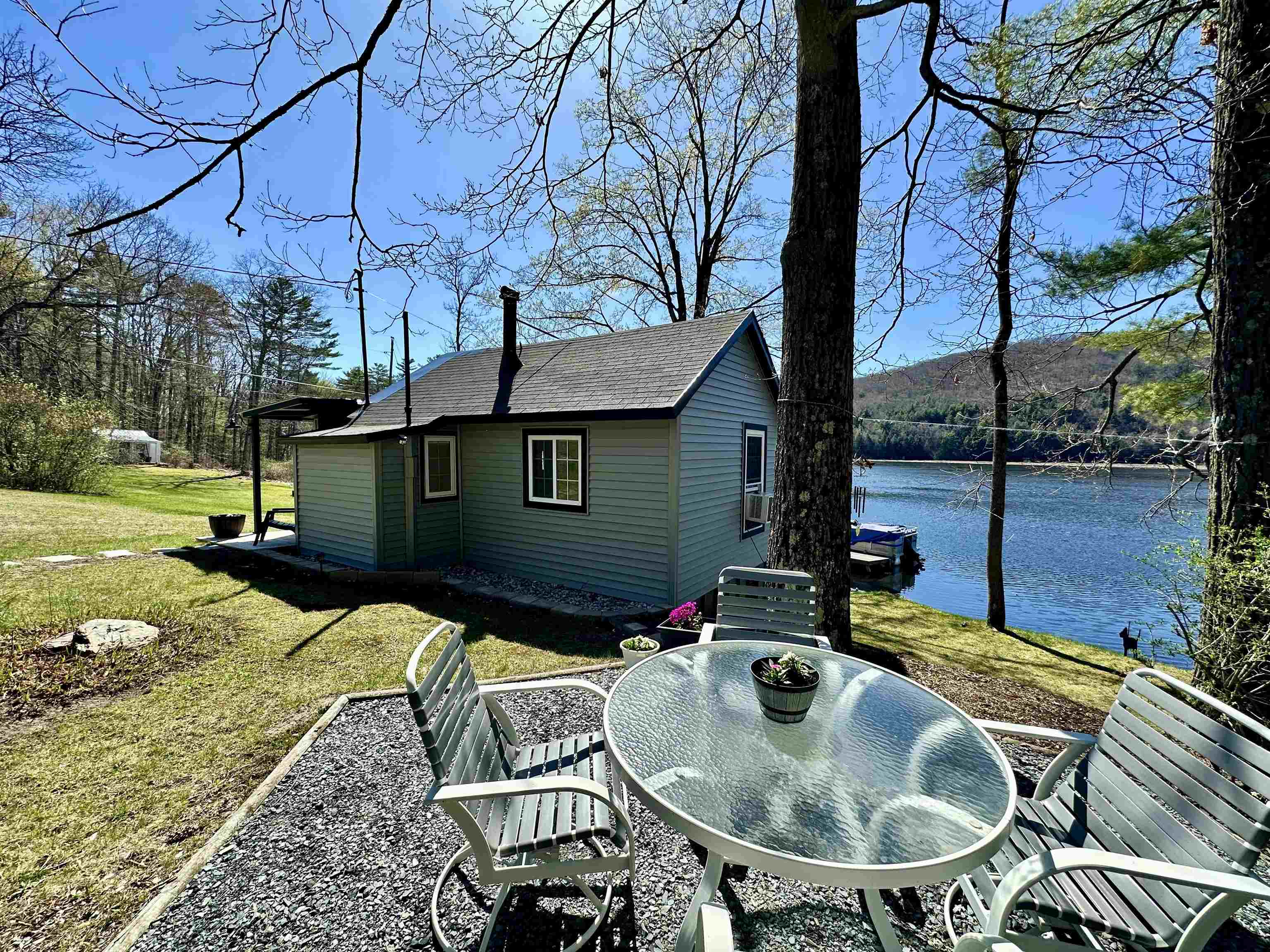 1557 Vermont Route 30 N
