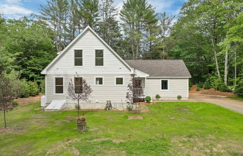 Photo of 4 Hilltop Drive, Holderness, NH 03245 (MLS # 5049641)