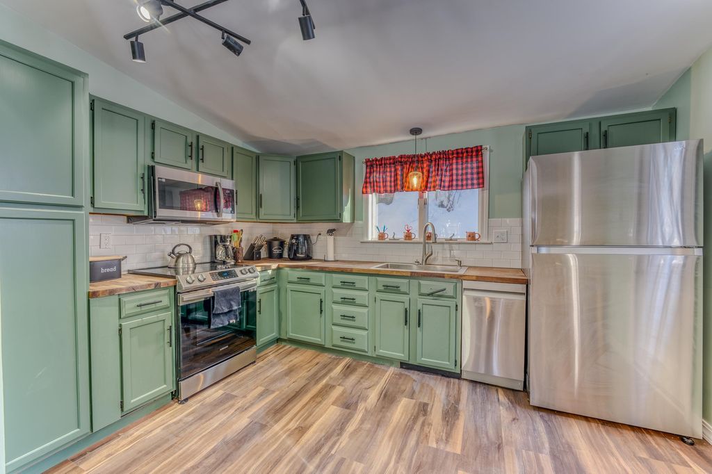 Photo of 28 Jodo Way, Bethlehem, NH 03574 (MLS # 5075797)