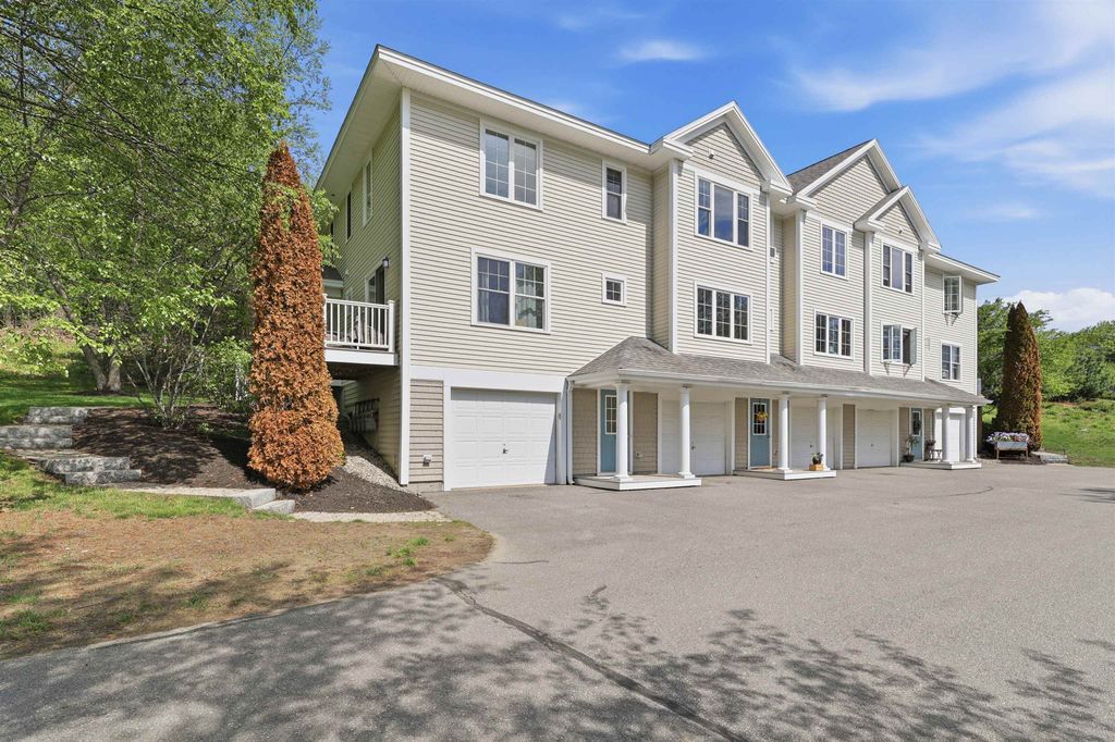 Photo of 1 Stonewall Way #D, Exeter, NH 03833 (MLS # 5089764)