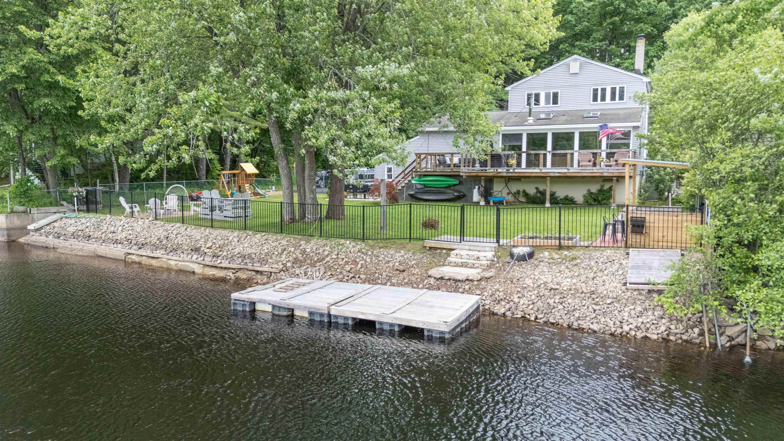 Goffstown, New Hampshire 03045, United States, 3 Bedrooms Bedrooms, ,3 BathroomsBathrooms,Residential,Active,155439