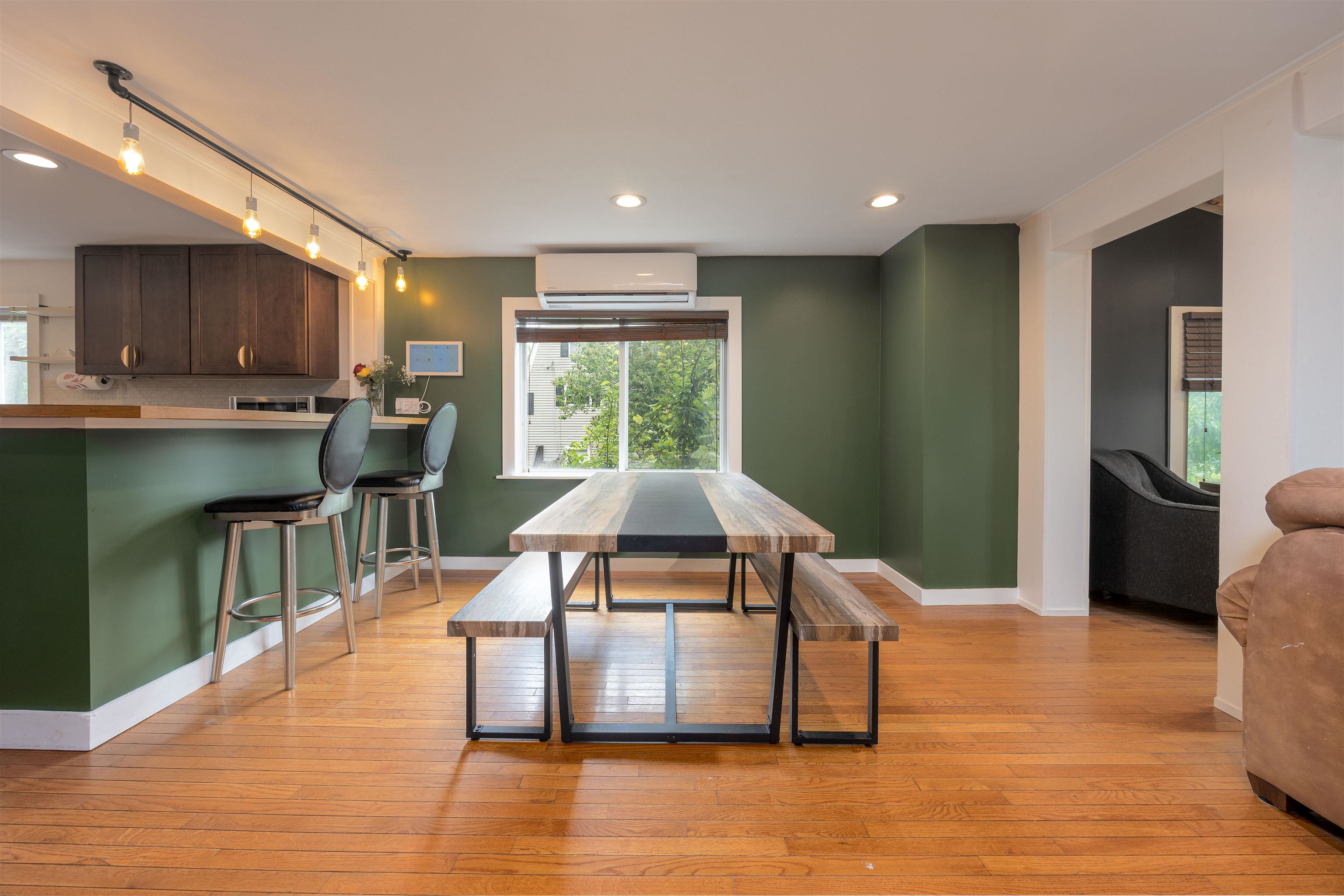 Goffstown, New Hampshire 03045, United States, 3 Bedrooms Bedrooms, ,3 BathroomsBathrooms,Residential,Active,155439