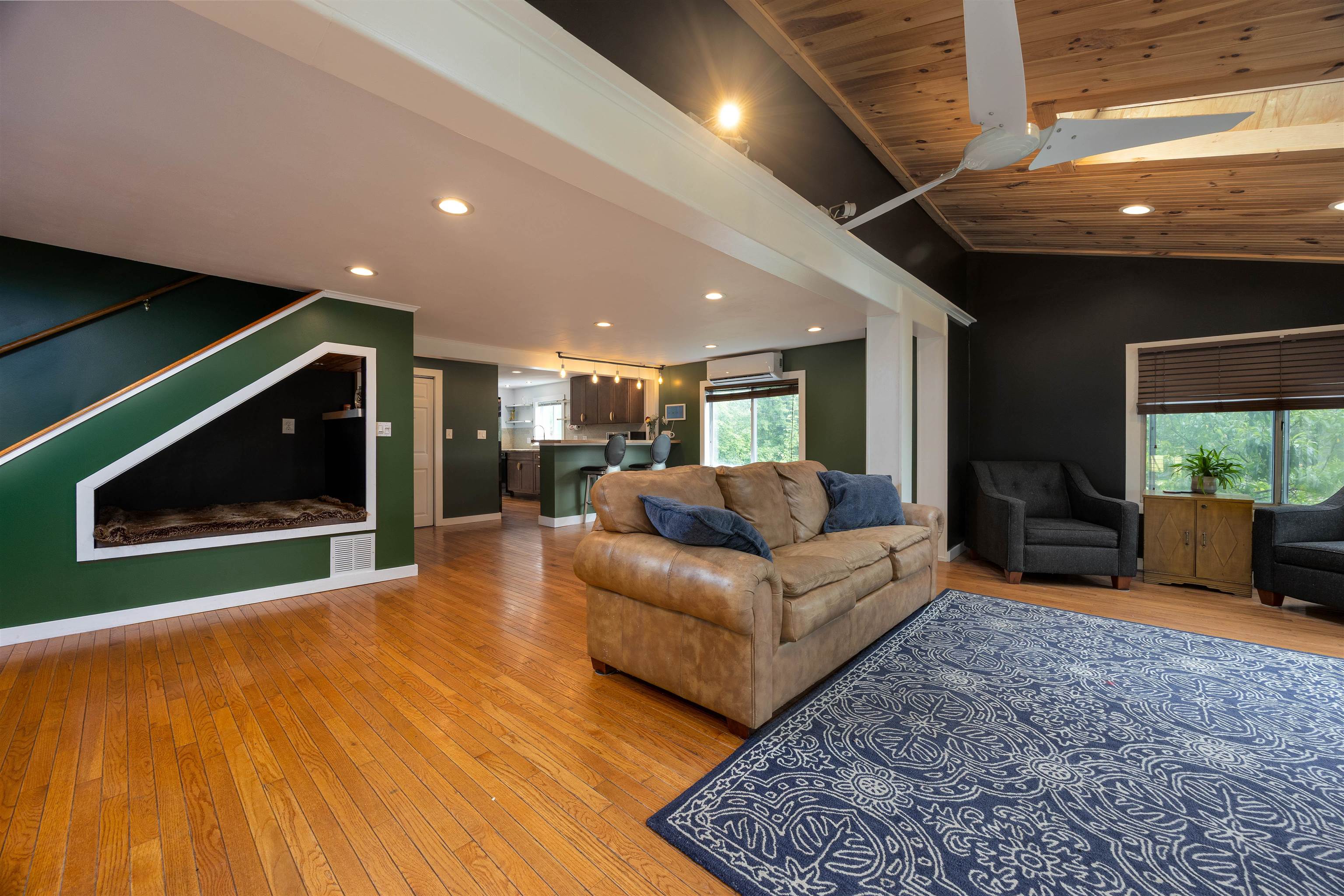 Goffstown, New Hampshire 03045, United States, 3 Bedrooms Bedrooms, ,3 BathroomsBathrooms,Residential,Active,155439