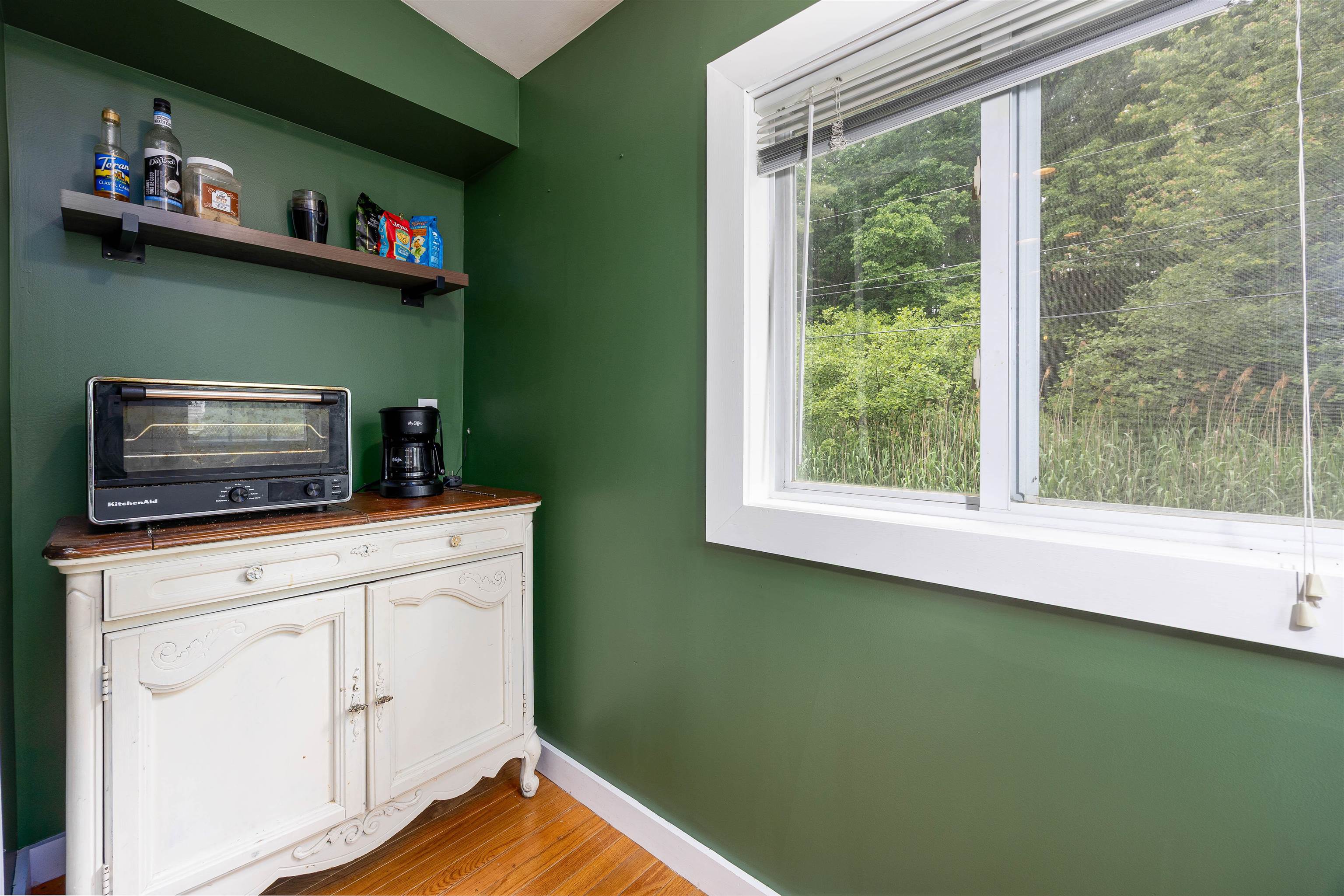 Goffstown, New Hampshire 03045, United States, 3 Bedrooms Bedrooms, ,3 BathroomsBathrooms,Residential,Active,155439