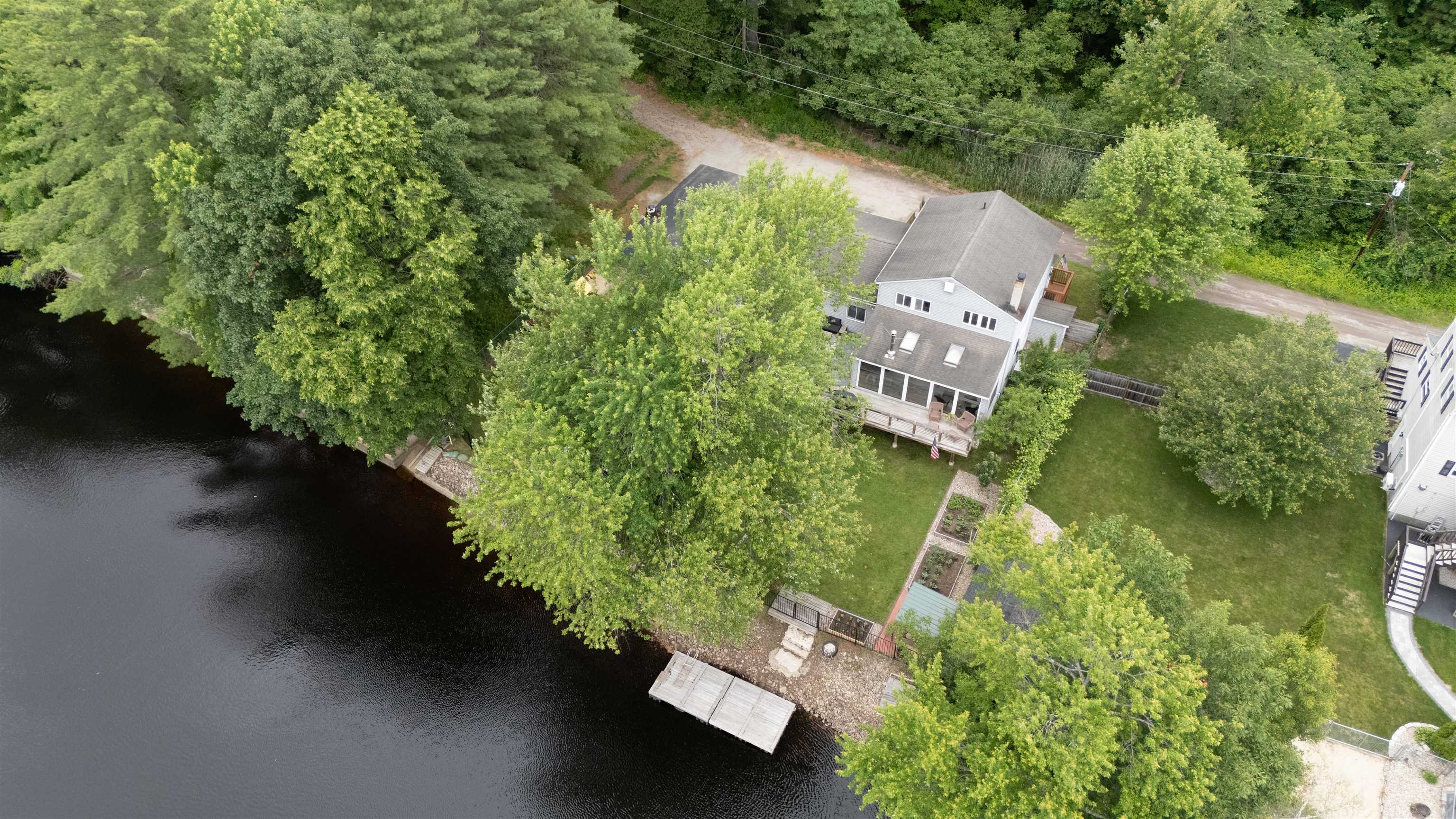 Goffstown, New Hampshire 03045, United States, 3 Bedrooms Bedrooms, ,3 BathroomsBathrooms,Residential,Active,155439