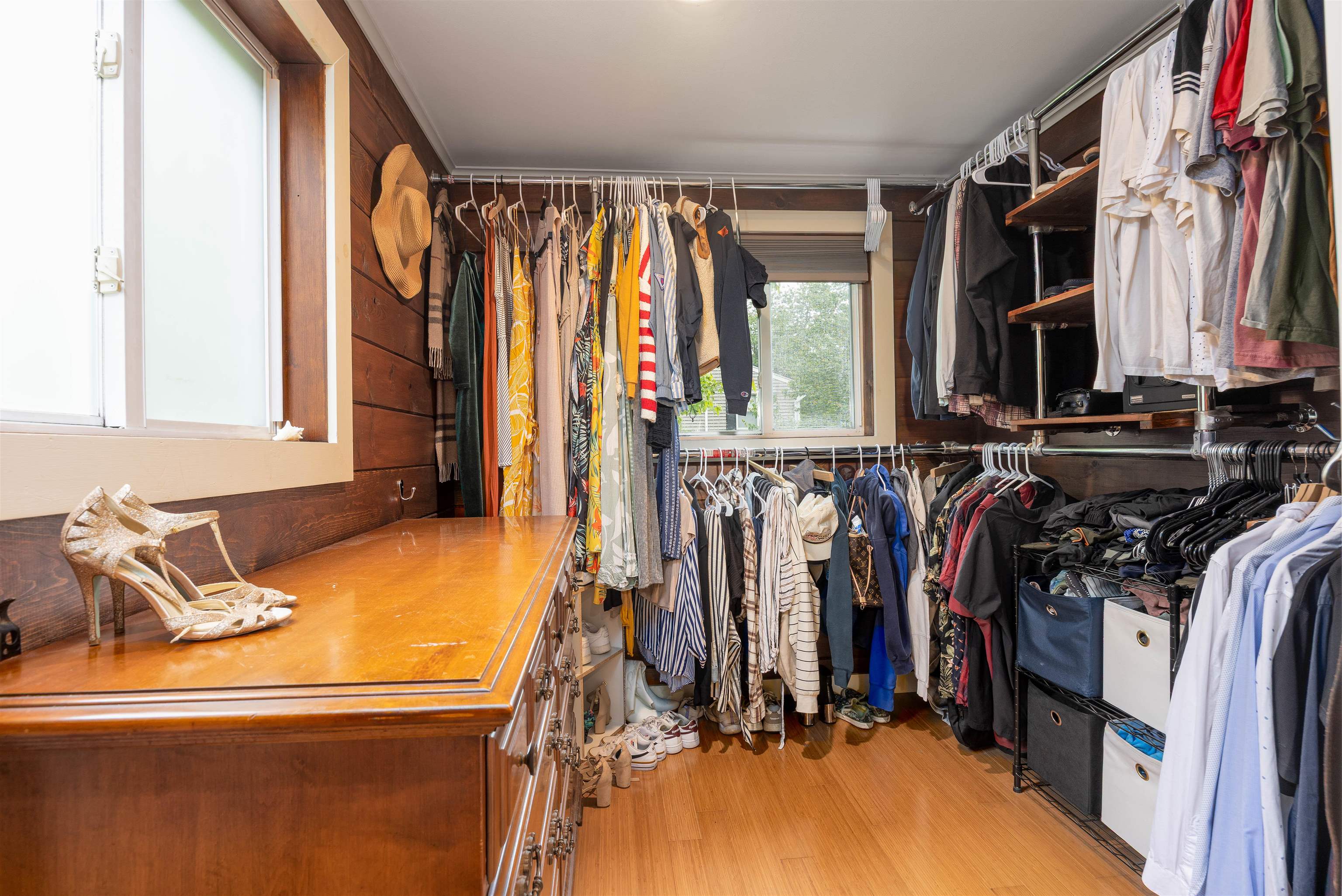 Goffstown, New Hampshire 03045, United States, 3 Bedrooms Bedrooms, ,3 BathroomsBathrooms,Residential,Active,155439