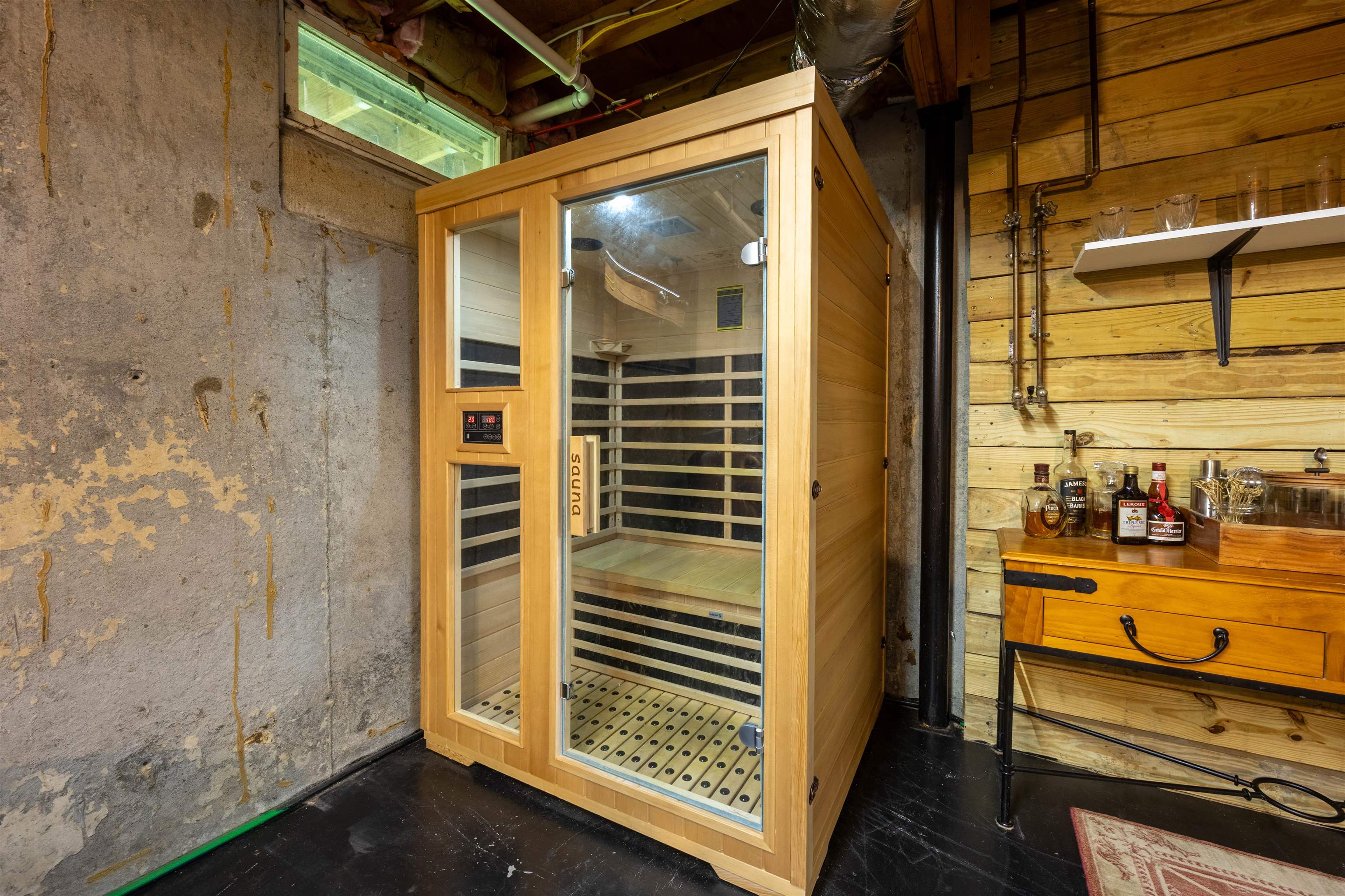 Goffstown, New Hampshire 03045, United States, 3 Bedrooms Bedrooms, ,3 BathroomsBathrooms,Residential,Active,155439