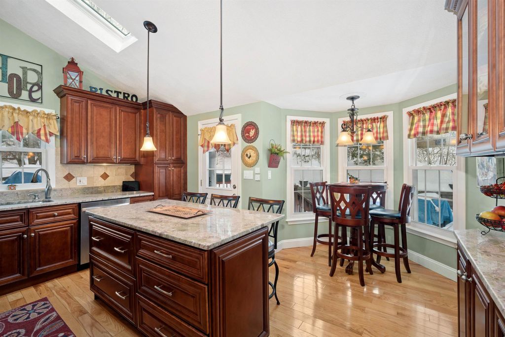 Photo of 244 Harris Road, Nashua, NH 03062 (MLS # 5076426)