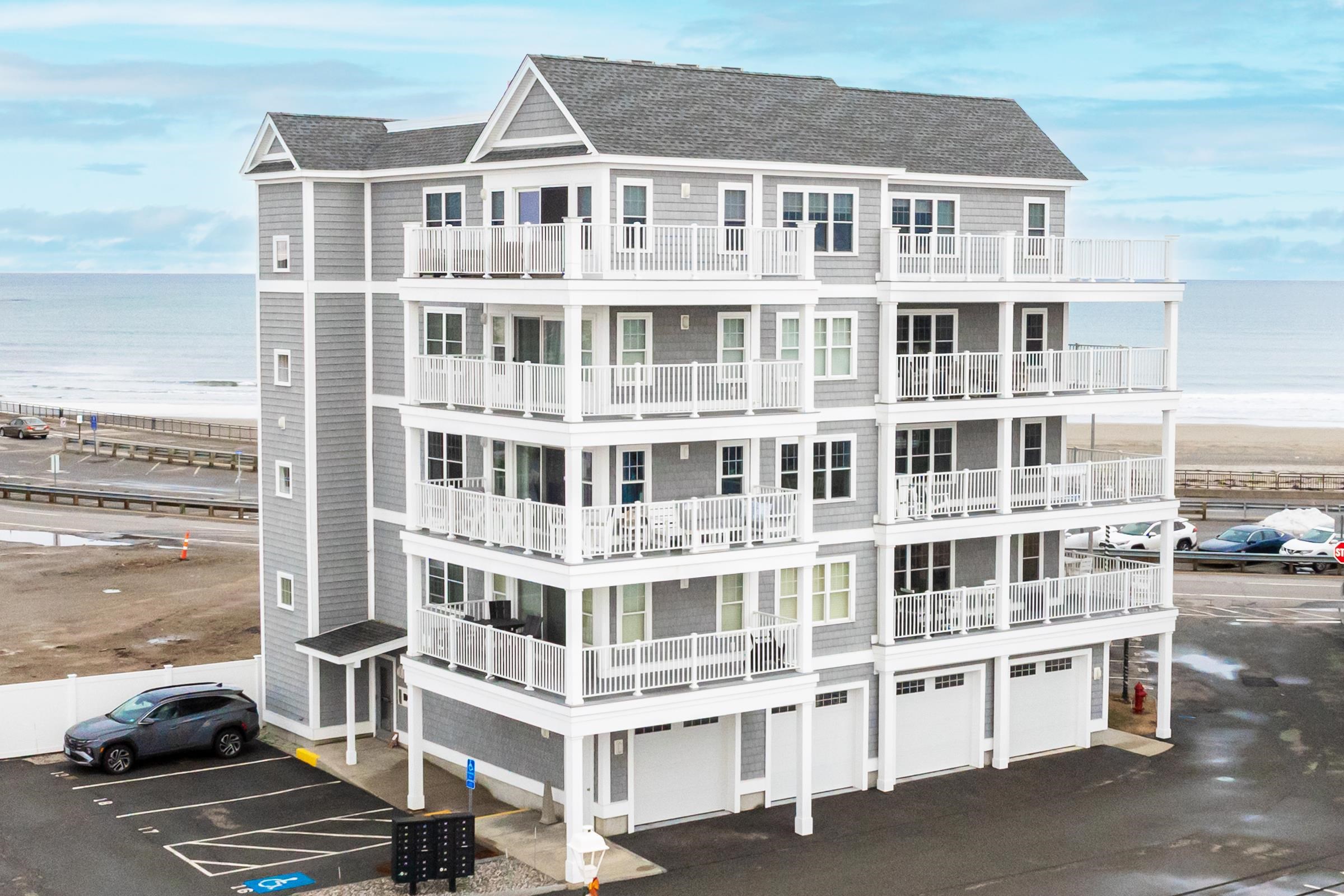 377 Ocean Boulevard 16