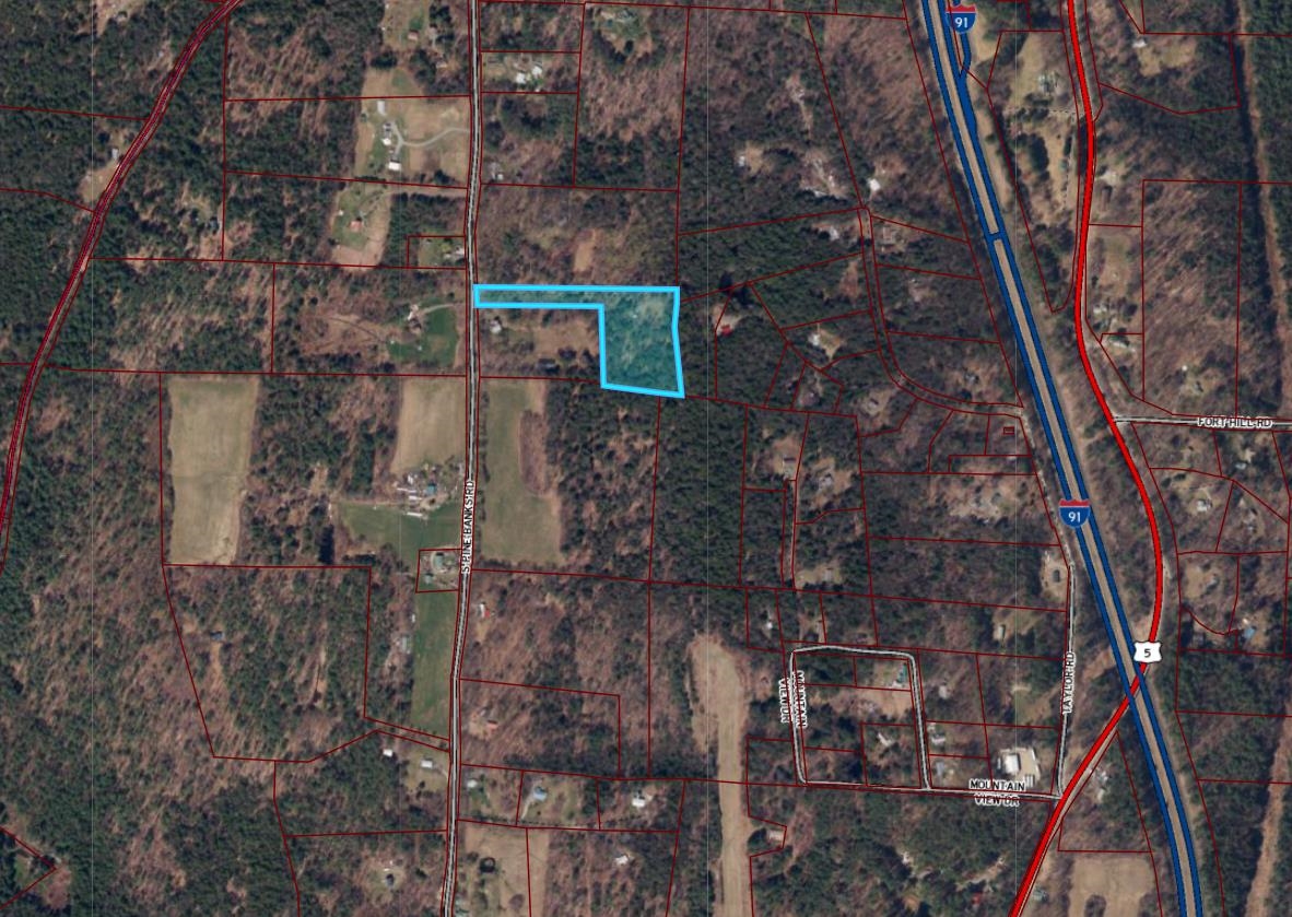 212 South Pine Banks Road