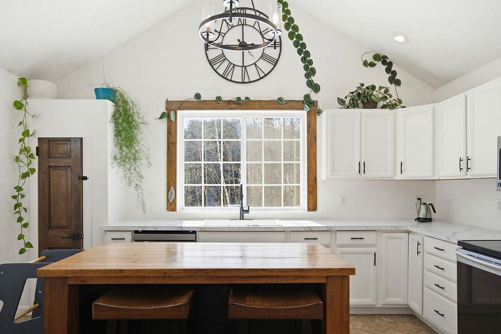 246 Cooper Hill Road