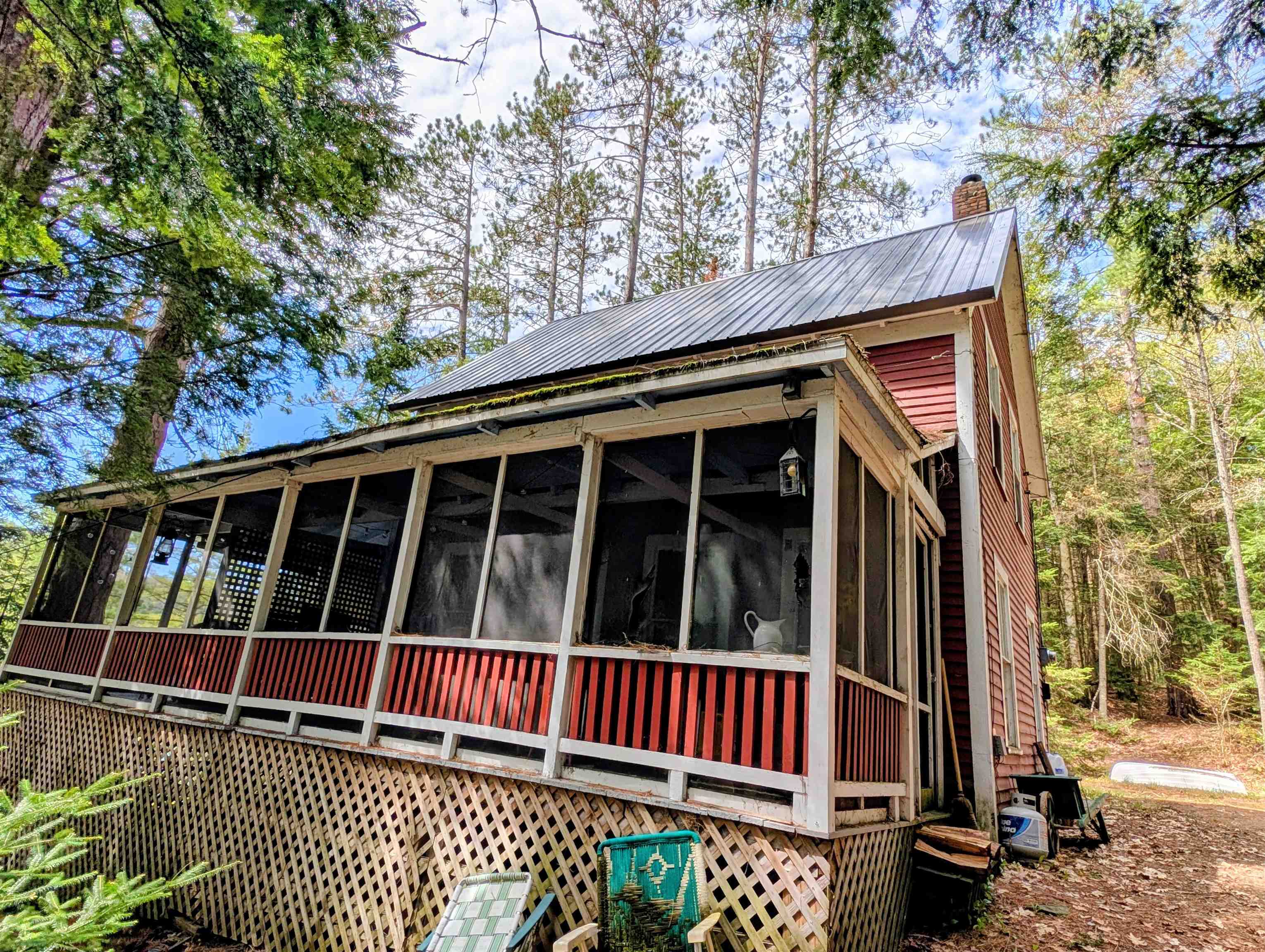 425 Partridge Lake Road