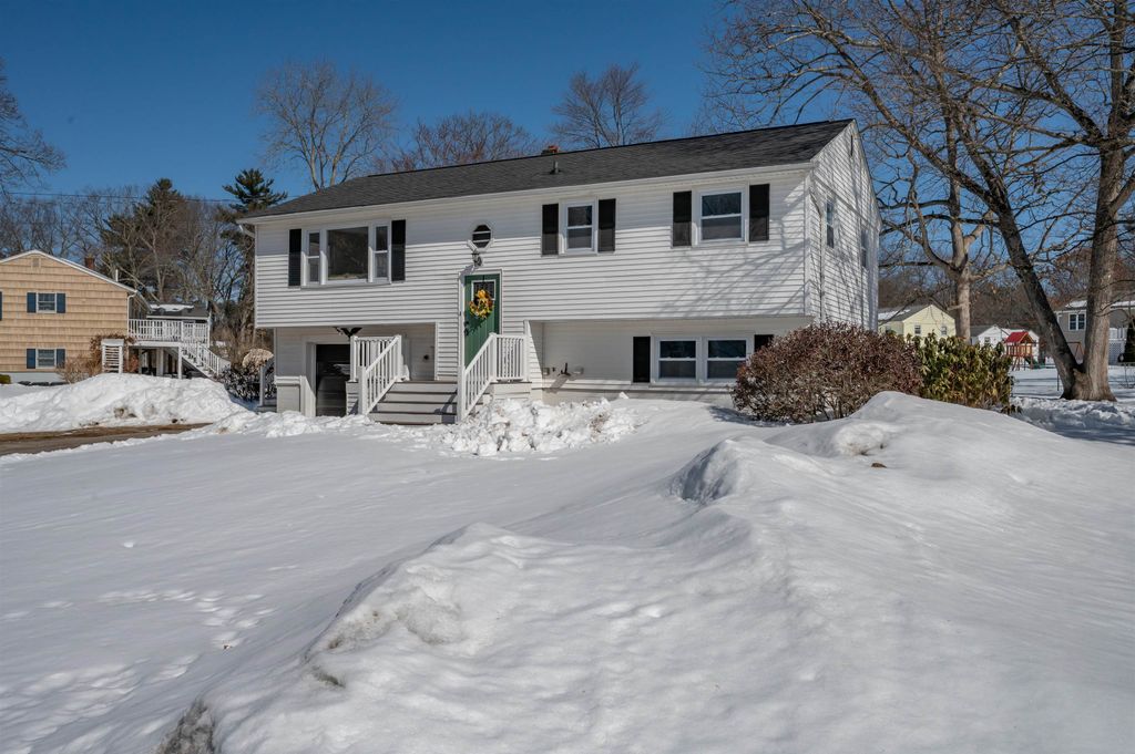 Photo of 20 Williams Street, Salem, NH 03079 (MLS # 5078160)