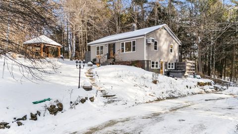 Photo of 118 North Road, Sunapee, NH 03782 (MLS # 5071743)