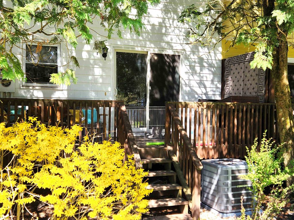 Photo of 7 Pine Isle Drive #C, Derry, NH 03038 (MLS # 5085437)