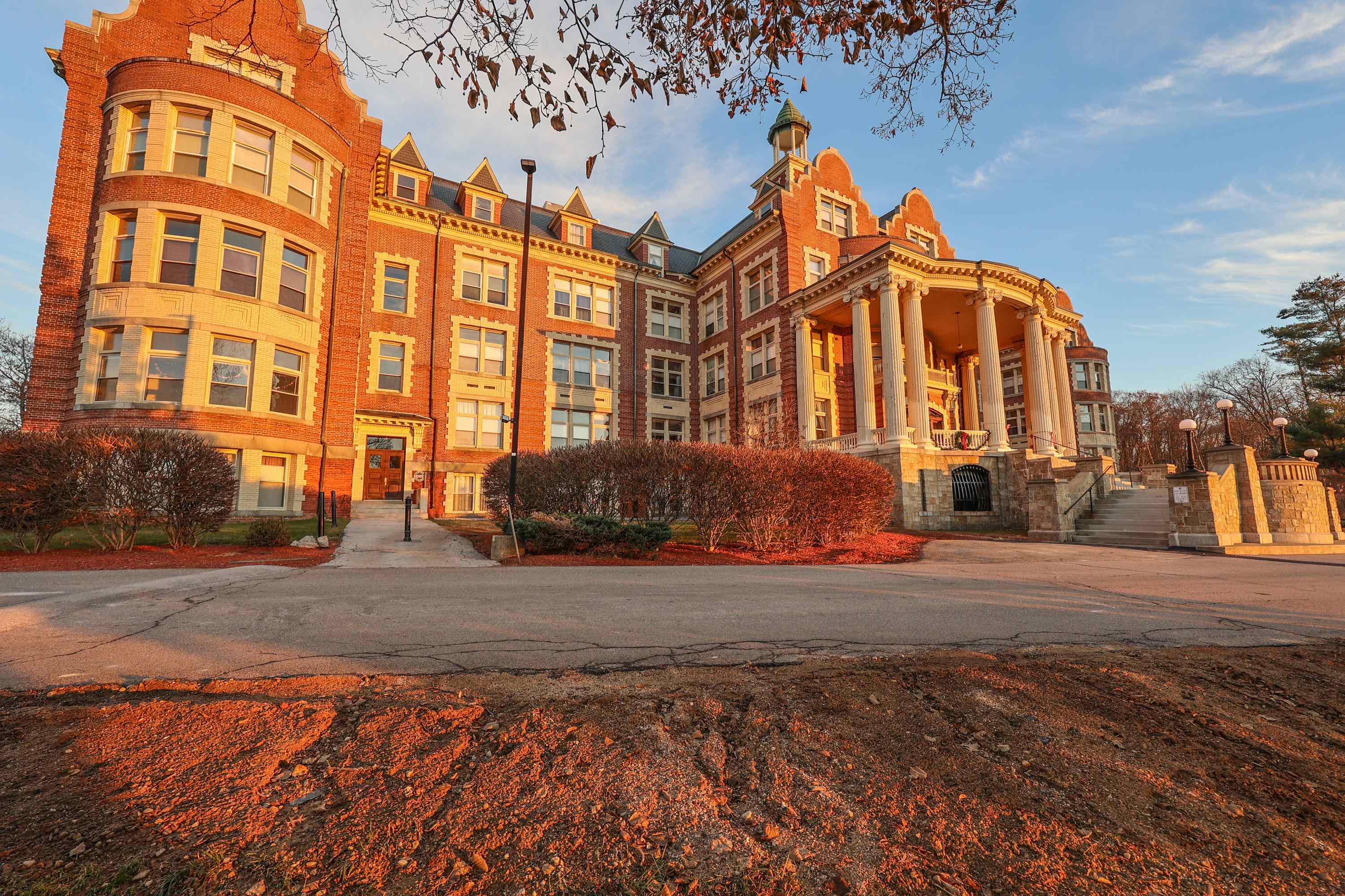 15 Mount Saint Marys Way 112