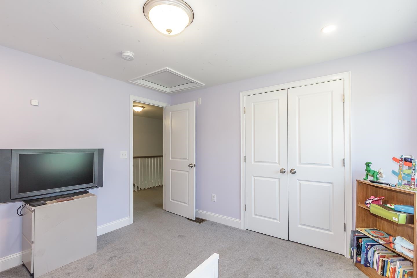 Milford, New Hampshire 03055, United States, 3 Bedrooms Bedrooms, ,3 BathroomsBathrooms,Residential,Pending,158952