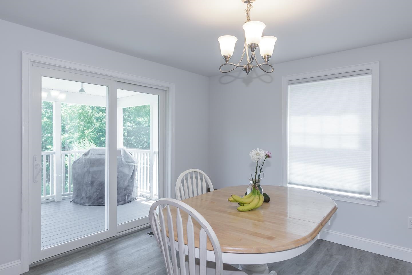 Milford, New Hampshire 03055, United States, 3 Bedrooms Bedrooms, ,3 BathroomsBathrooms,Residential,Pending,158952