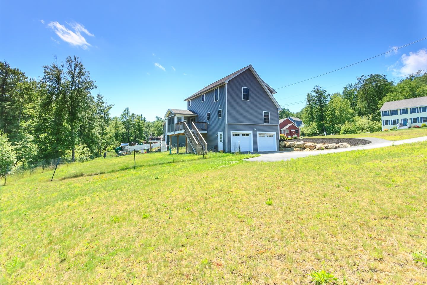 Milford, New Hampshire 03055, United States, 3 Bedrooms Bedrooms, ,3 BathroomsBathrooms,Residential,Pending,158952