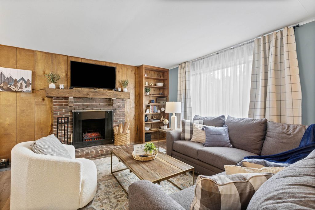 Photo of 315 Allard Farm Circuit Estate, Conway, NH 03860 (MLS # 5078072)