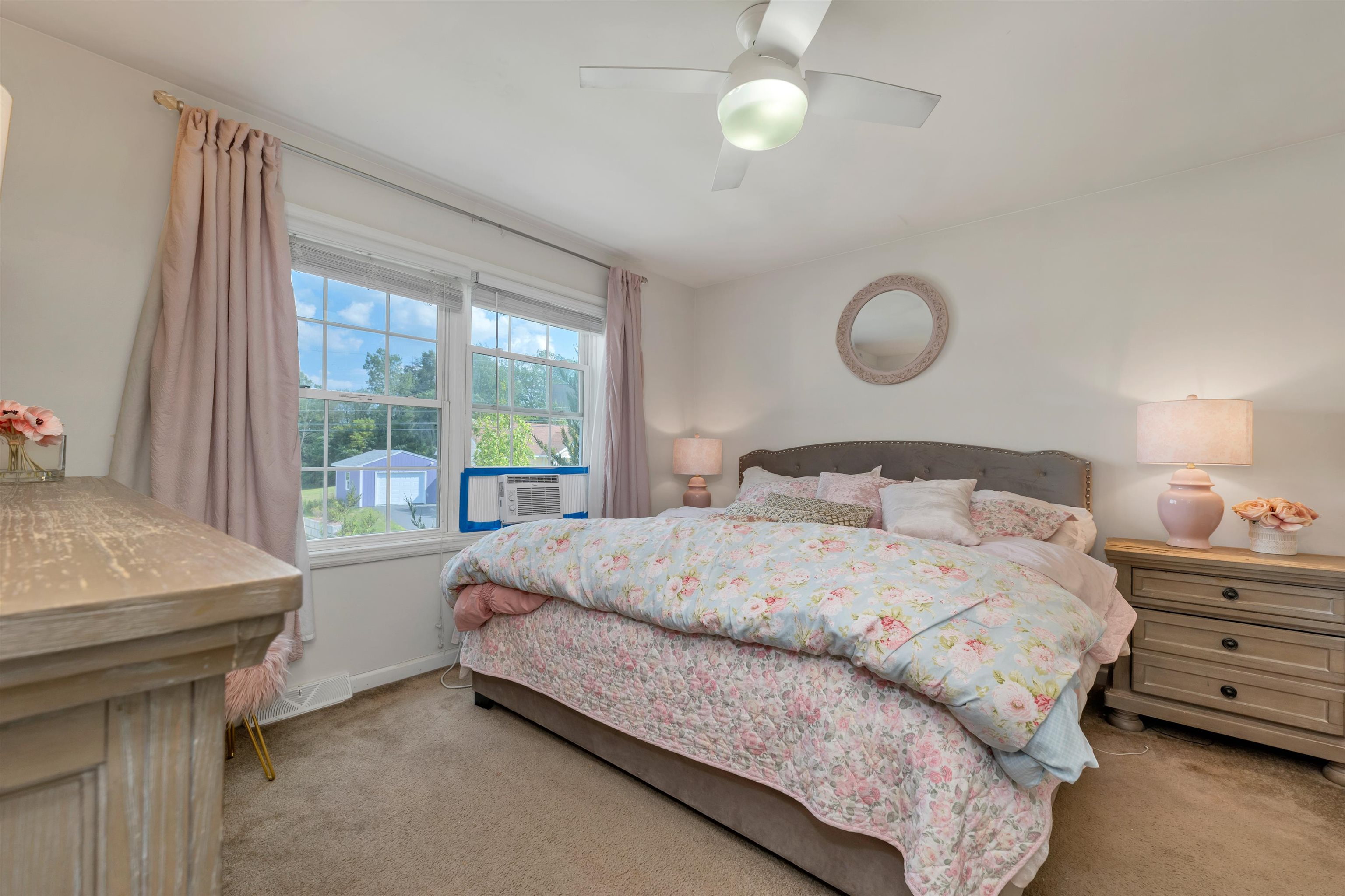 Hartford, Vermont 05001, United States, 3 Bedrooms Bedrooms, ,2 BathroomsBathrooms,Residential,Active,158462