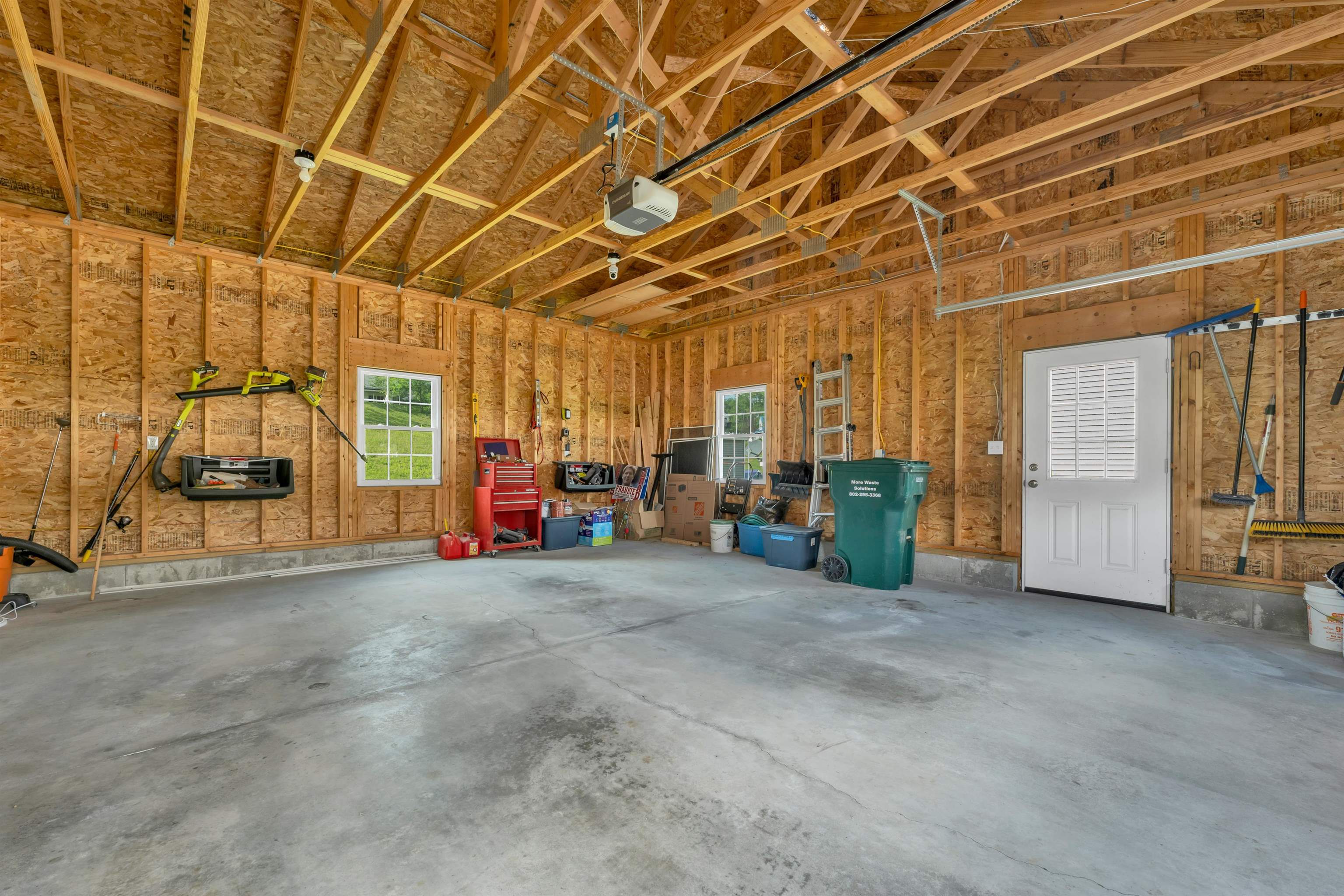 Hartford, Vermont 05001, United States, 3 Bedrooms Bedrooms, ,2 BathroomsBathrooms,Residential,Active,158462