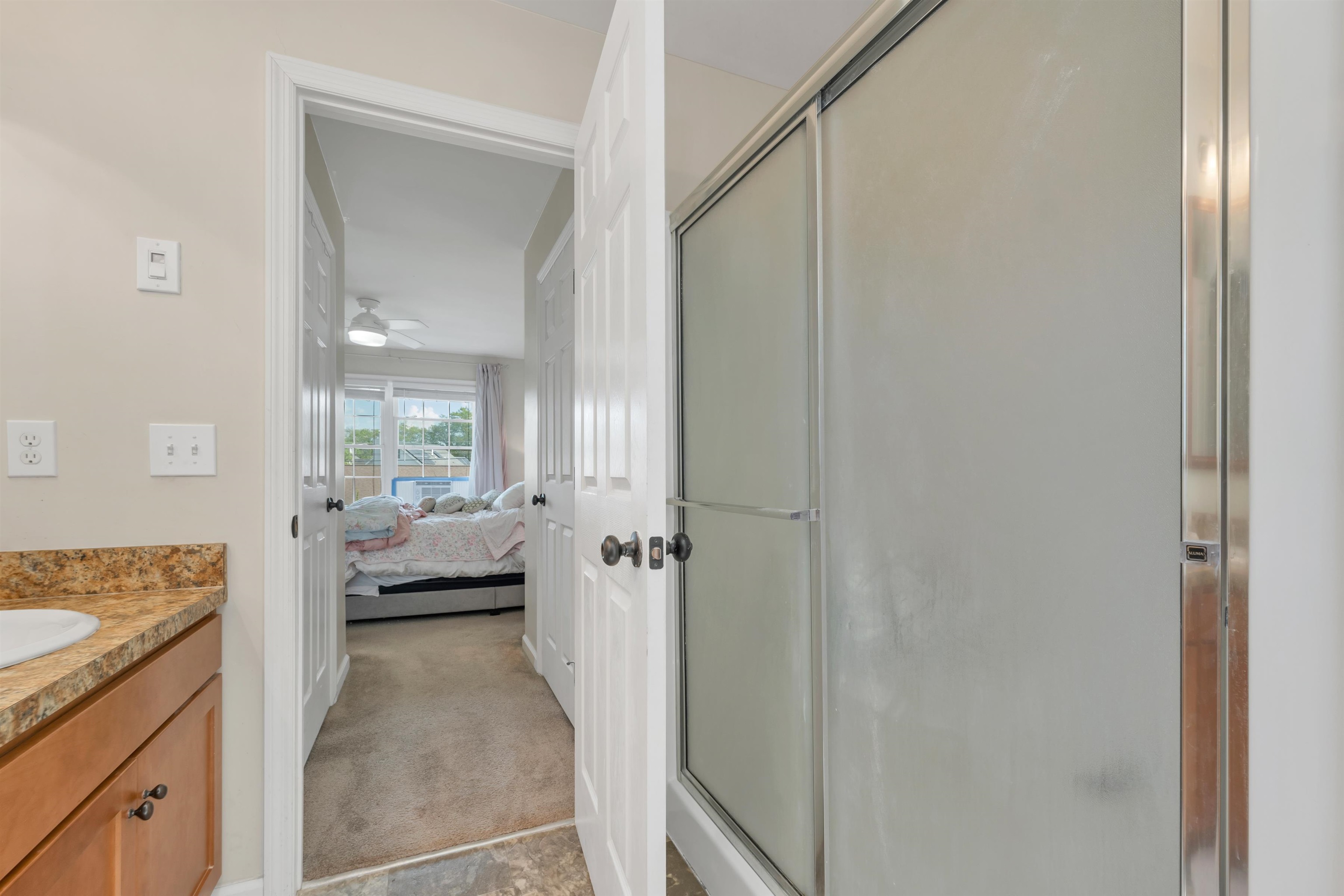 Hartford, Vermont 05001, United States, 3 Bedrooms Bedrooms, ,2 BathroomsBathrooms,Residential,Active,158462