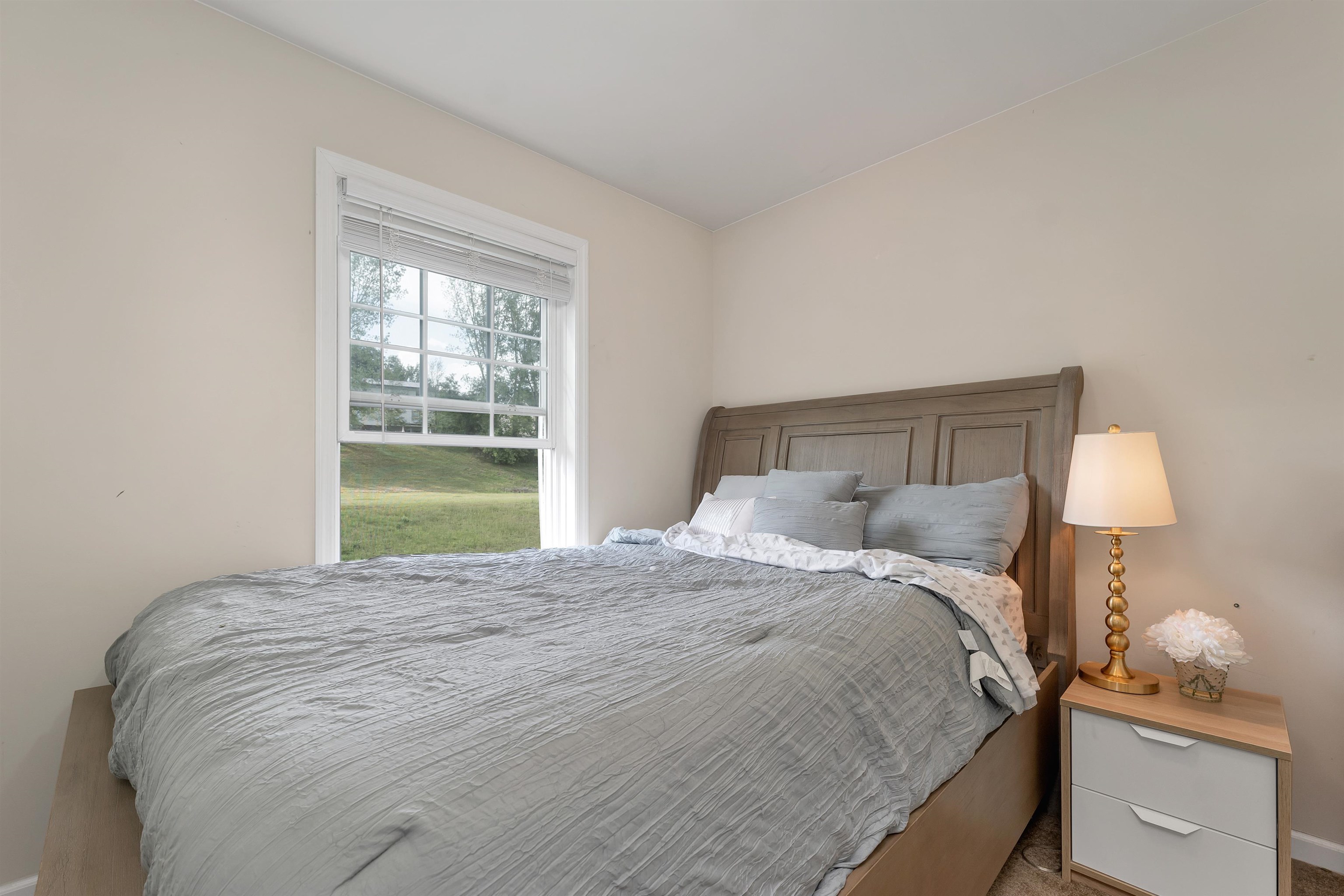 Hartford, Vermont 05001, United States, 3 Bedrooms Bedrooms, ,2 BathroomsBathrooms,Residential,Active,158462