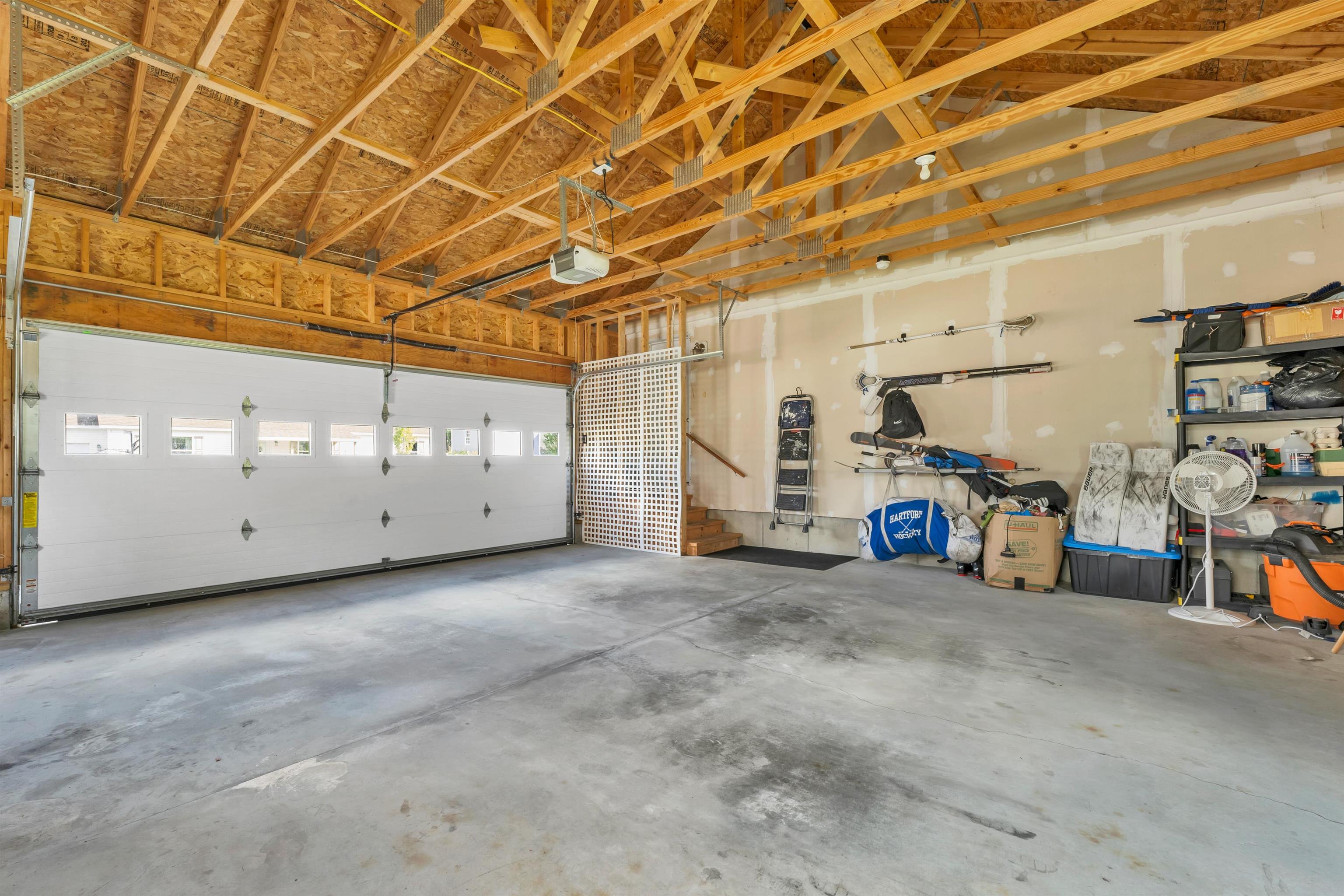 Hartford, Vermont 05001, United States, 3 Bedrooms Bedrooms, ,2 BathroomsBathrooms,Residential,Active,158462