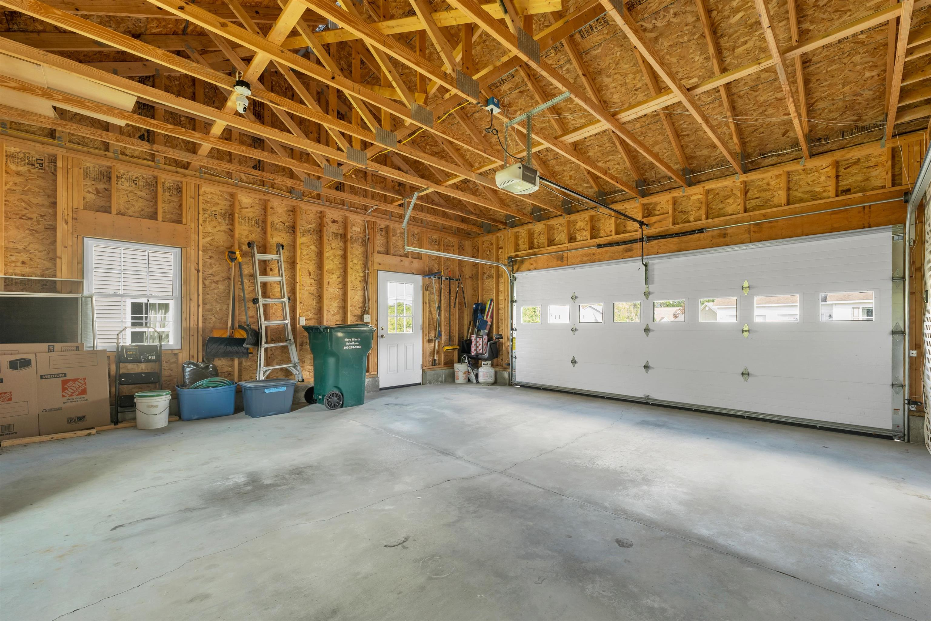 Hartford, Vermont 05001, United States, 3 Bedrooms Bedrooms, ,2 BathroomsBathrooms,Residential,Active,158462