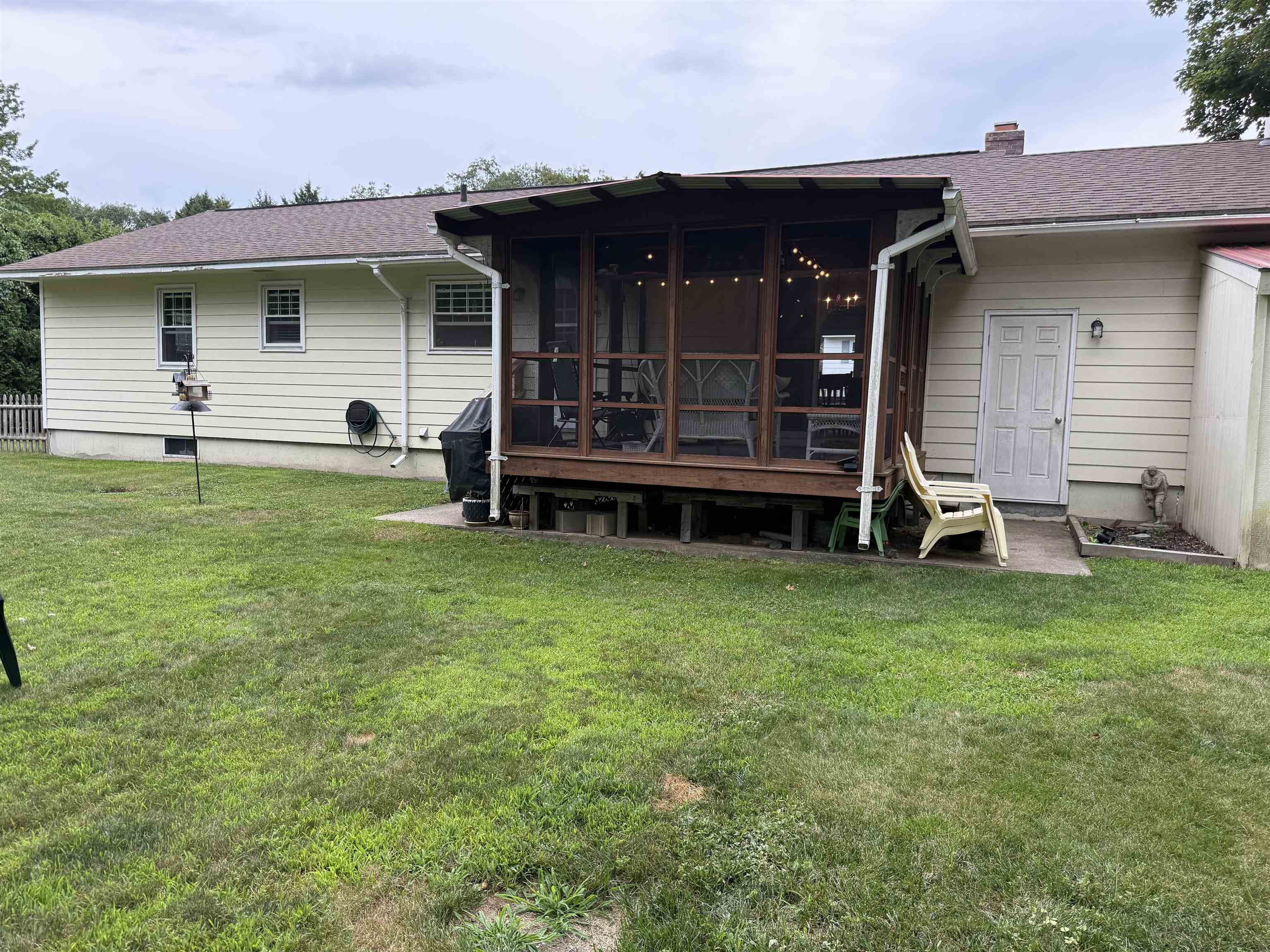 12 Meadow Drive