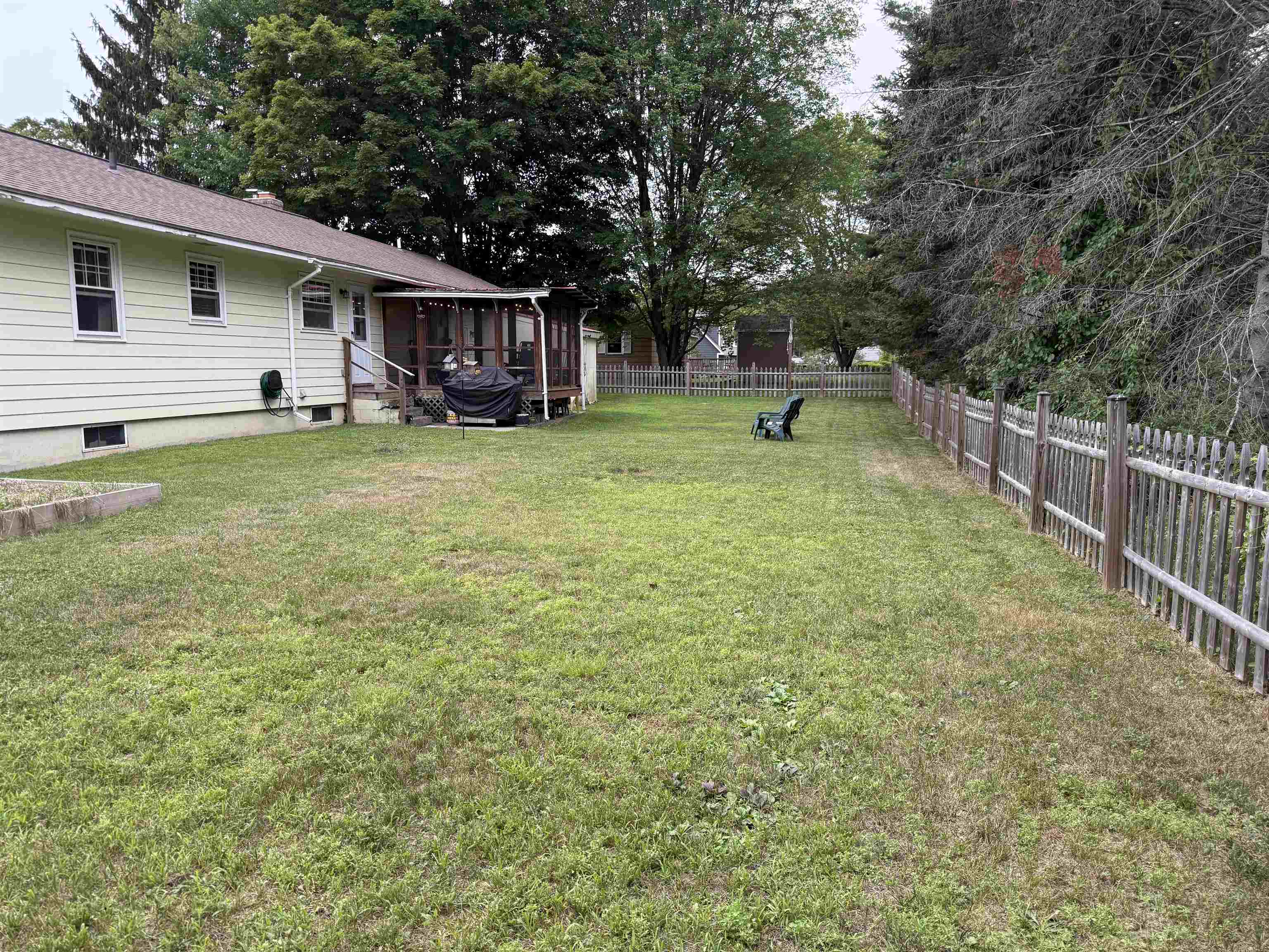 12 Meadow Drive