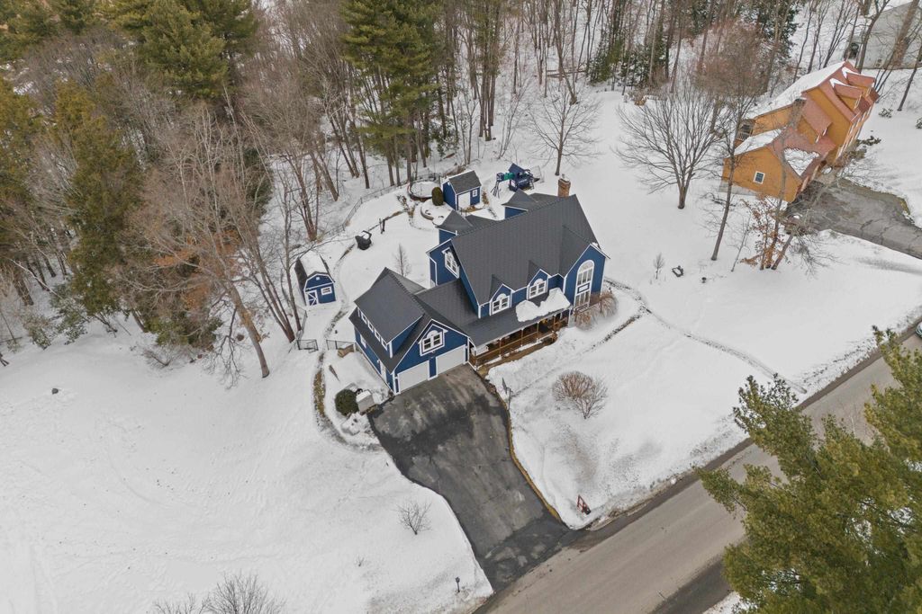 Photo of 67 Forest Street, Londonderry, NH 03053 (MLS # 5078147)