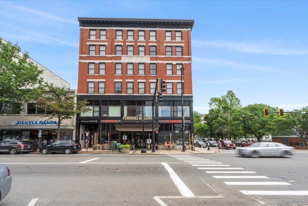 Photo of 795 Elm Street #205, Manchester, NH 03101 (MLS # 5033689)