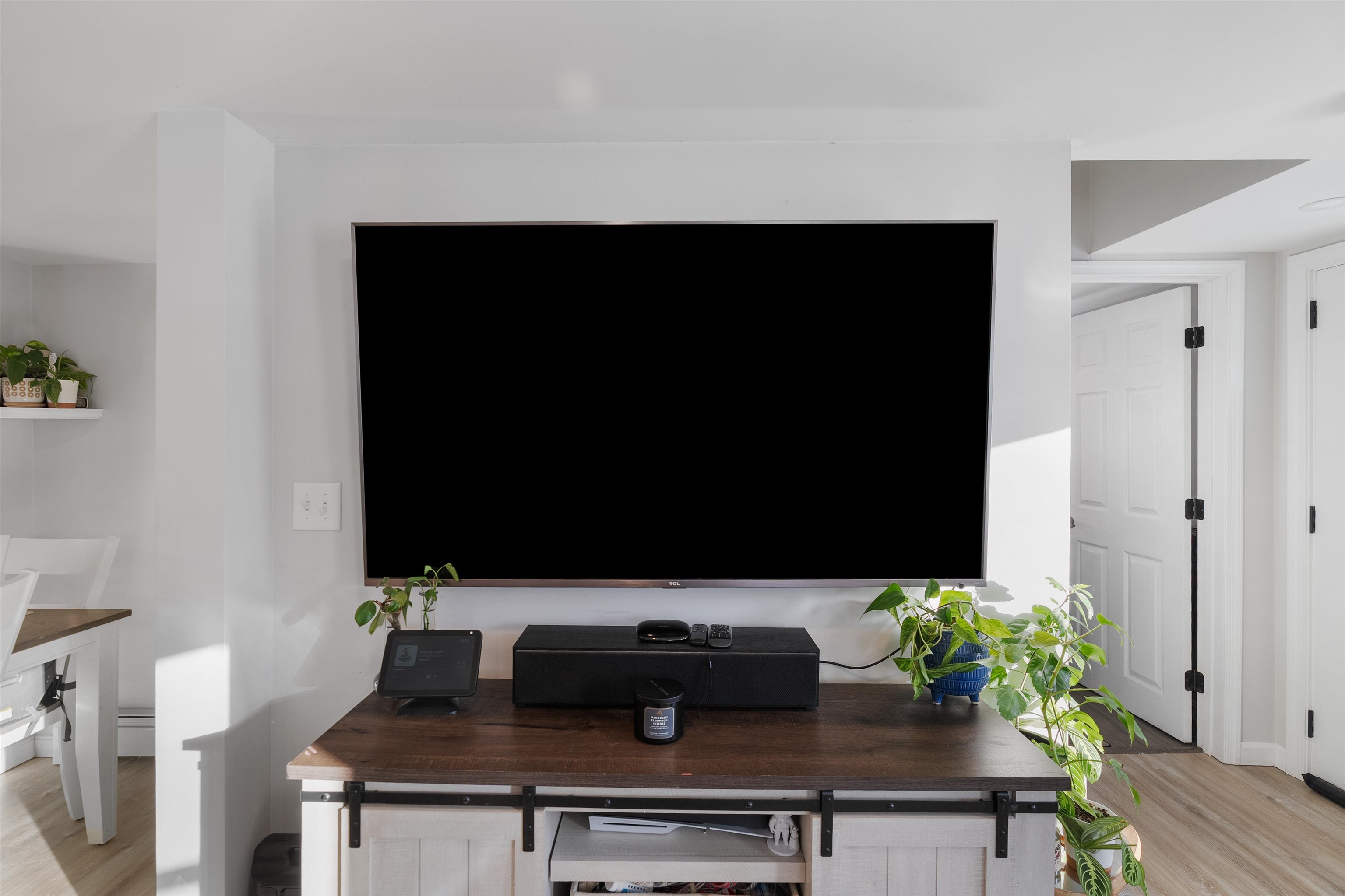 402 Daniel Webster Highway