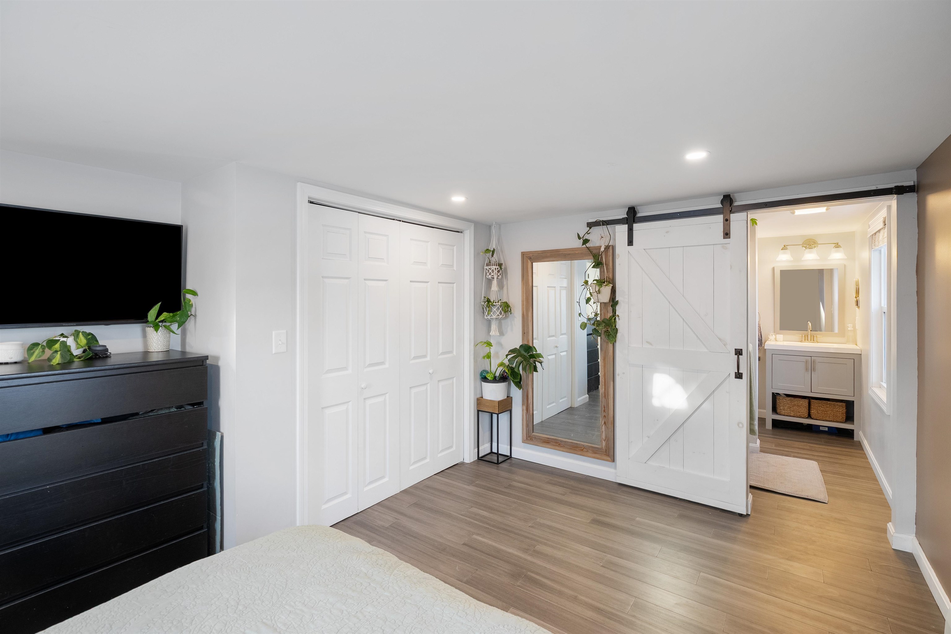 402 Daniel Webster Highway