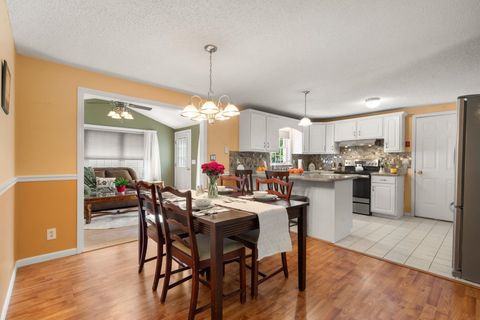 46 Granite Circle Hampstead NH 03841