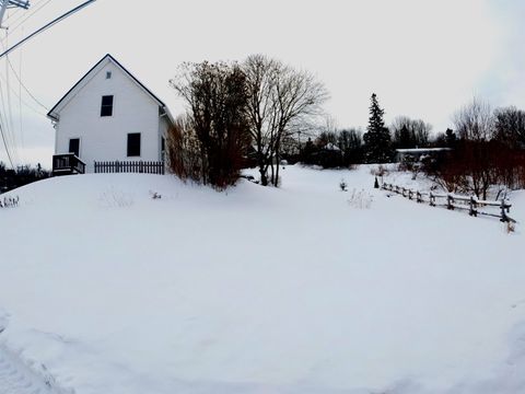 177 Lake Road Newport City VT 05855