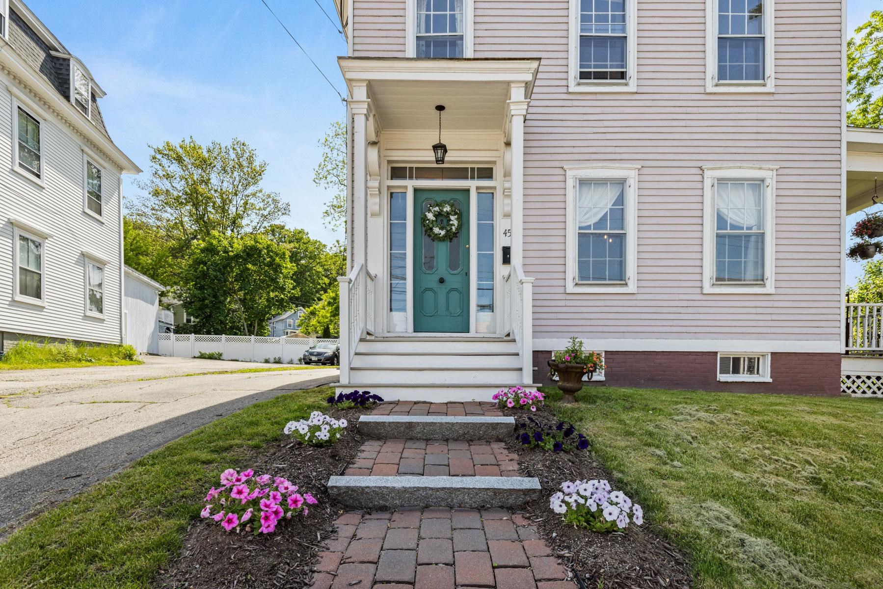 45 Court Street