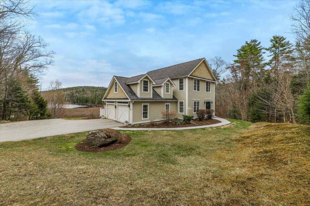 Photo of 66 Colleague Pond Road, Henniker, NH 03242 (MLS # 5085724)