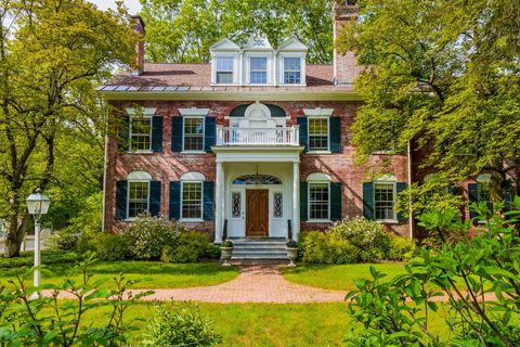 39 Elm Street B Woodstock VT 05091