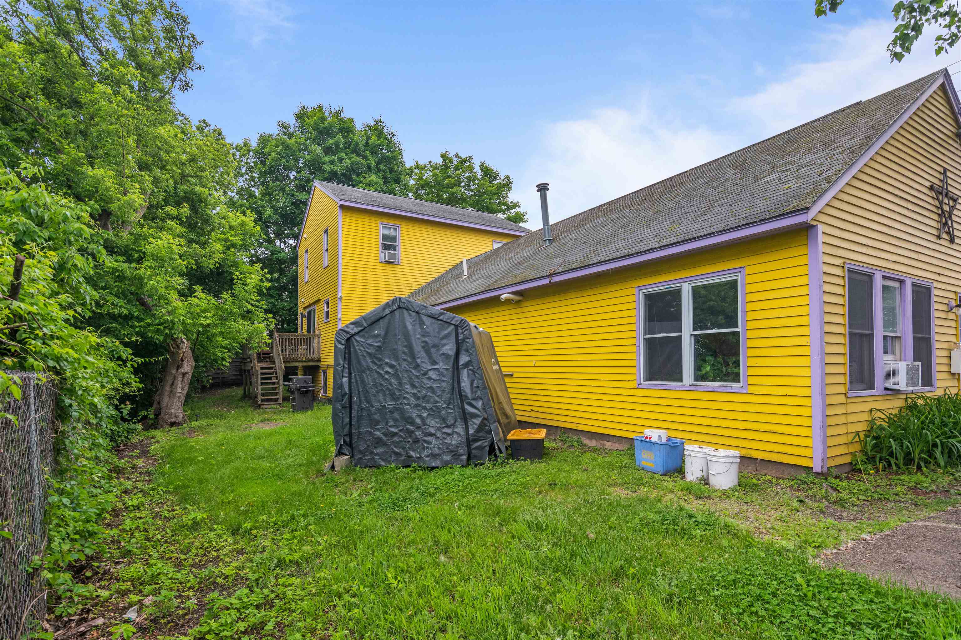 226 Manhattan Drive