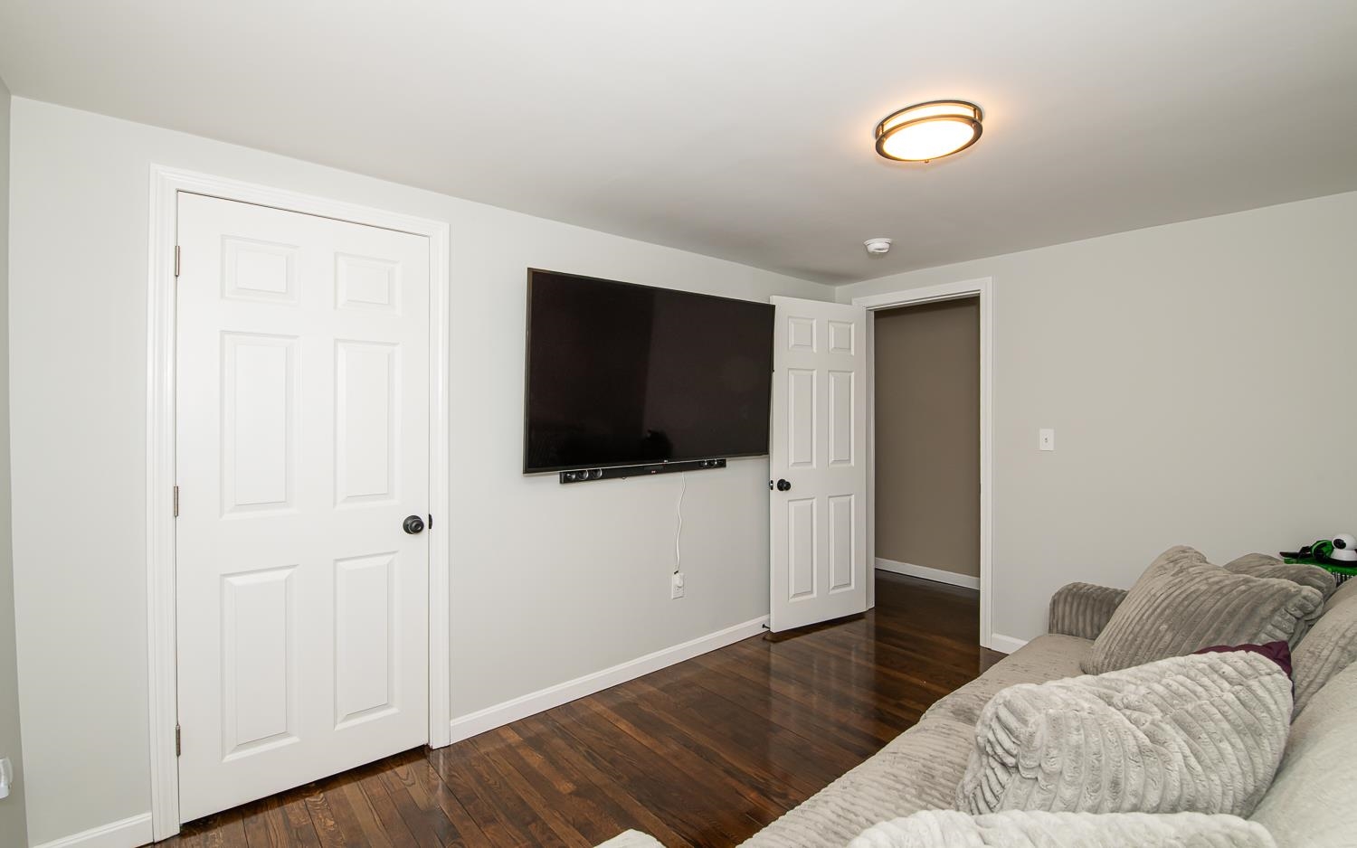 Kingston, New Hampshire 03848, United States, 3 Bedrooms Bedrooms, ,2 BathroomsBathrooms,Residential,Active,176028