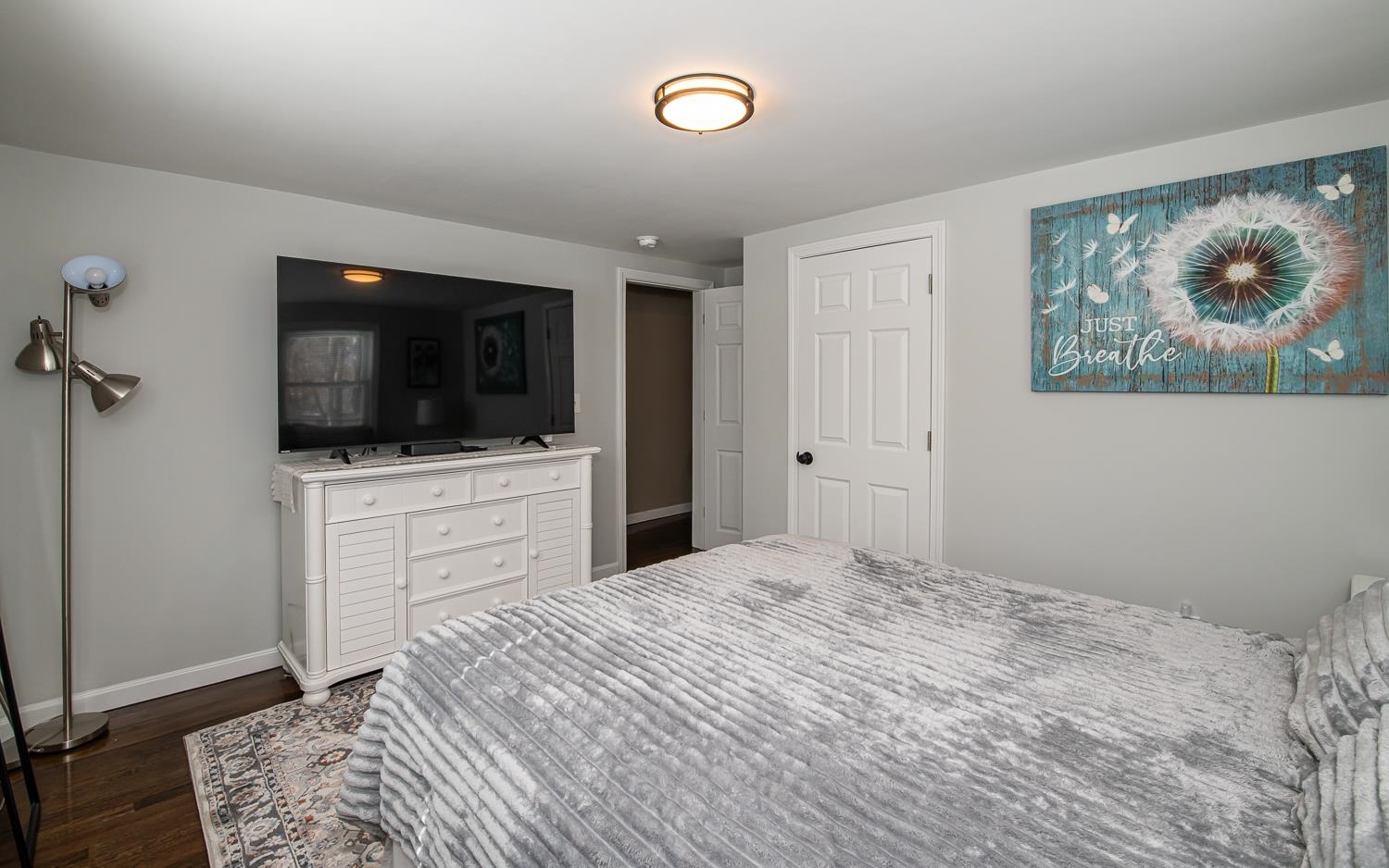 Kingston, New Hampshire 03848, United States, 3 Bedrooms Bedrooms, ,2 BathroomsBathrooms,Residential,Active,176028