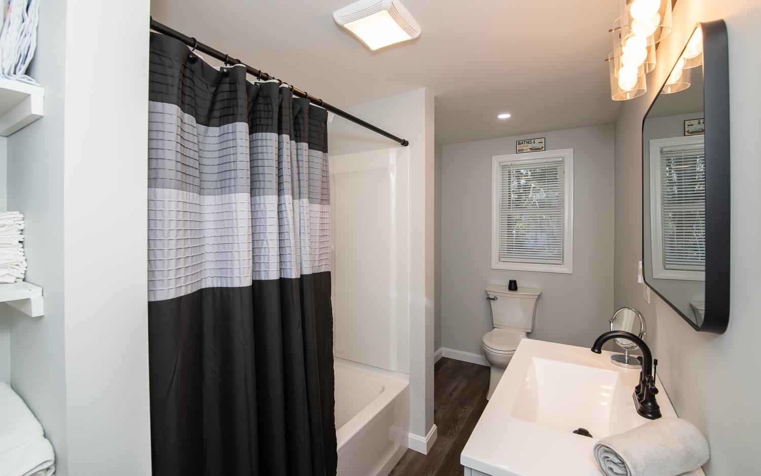 Kingston, New Hampshire 03848, United States, 3 Bedrooms Bedrooms, ,2 BathroomsBathrooms,Residential,Active,176028