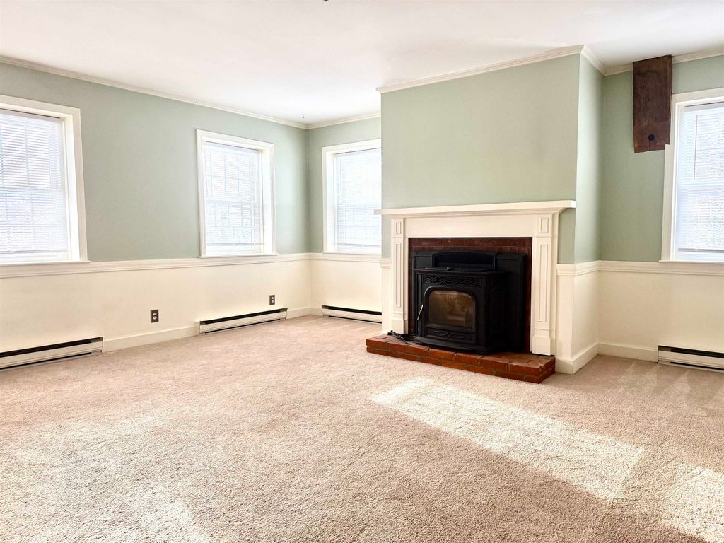 Photo of 278 Main Street #3, Hopkinton, NH 03229 (MLS # 5073026)