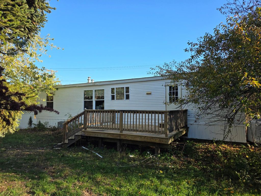 Photo of 1 Lee Hook Road, Newmarket, NH 03857 (MLS # 5067257)