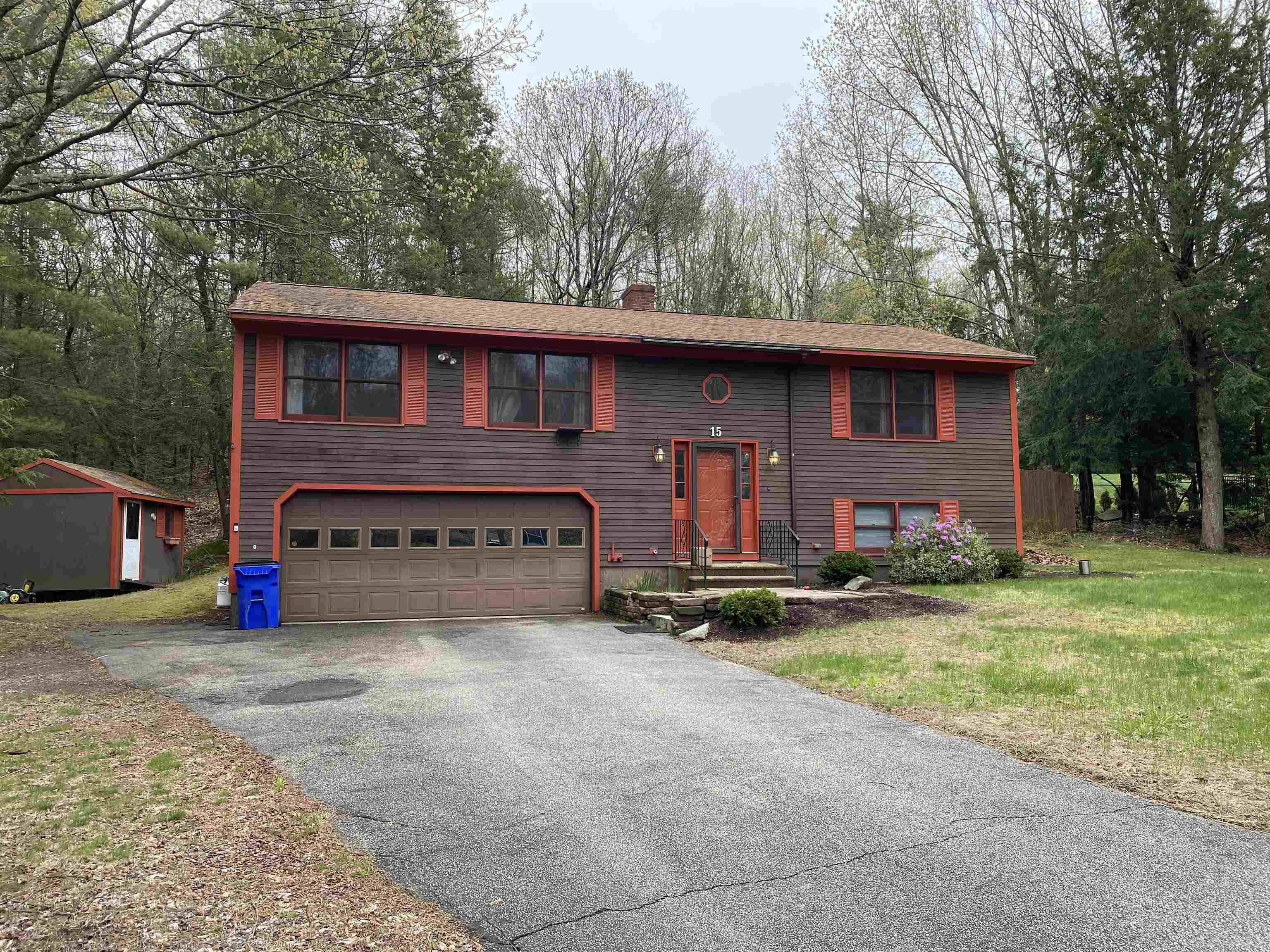 15 Bennett Way