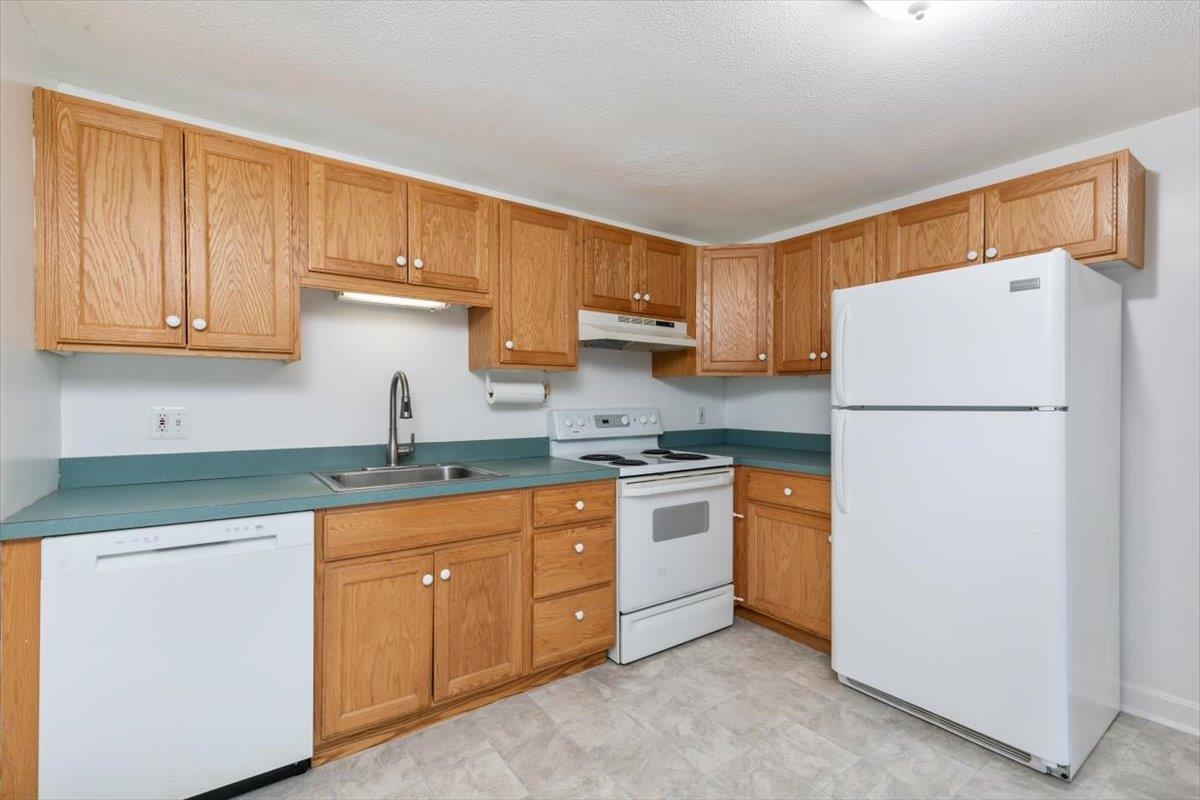 3 Pembroke Drive 1